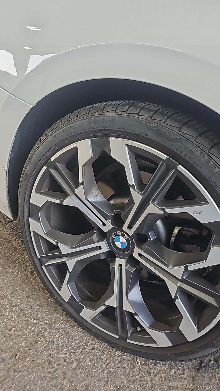 2025 BMW 3 Series 330i xDrive AWD