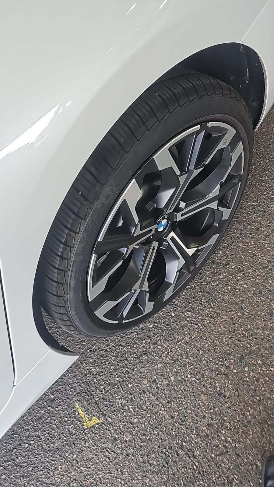 2025 BMW 3 Series 330i xDrive AWD