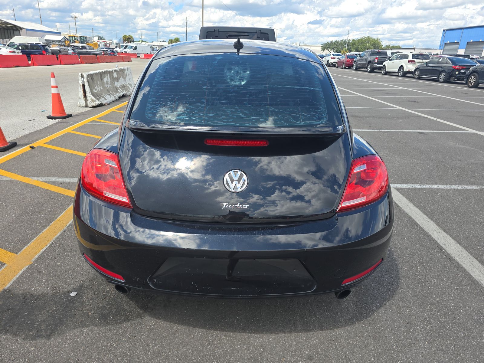 2012 Volkswagen Beetle 2.0T Turbo FWD