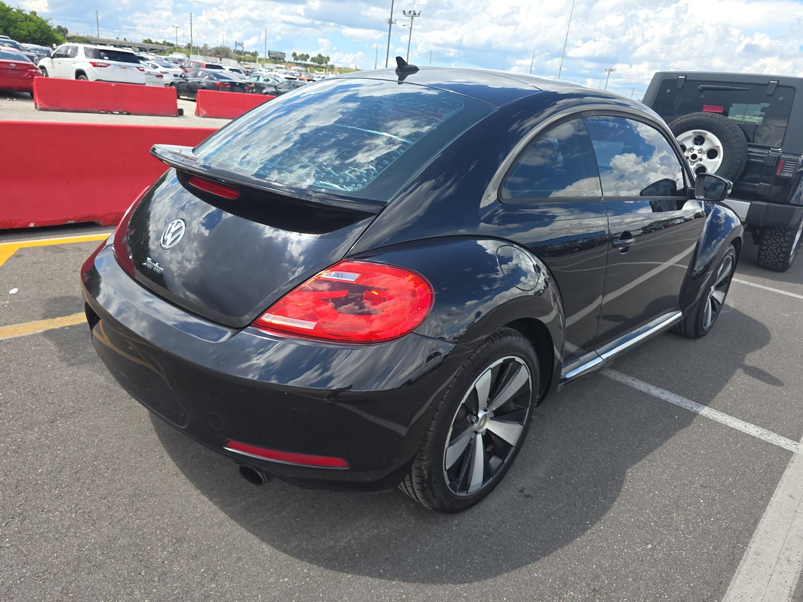 2012 Volkswagen Beetle 2.0T Turbo FWD