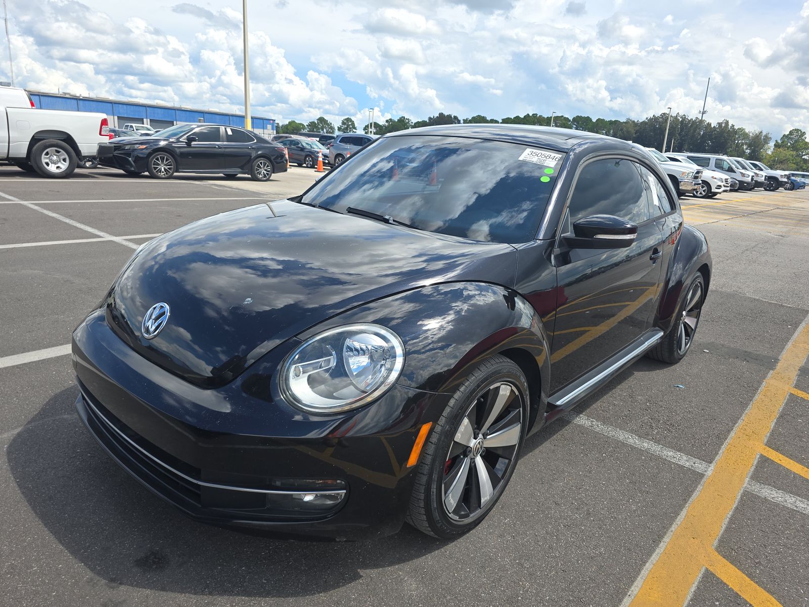 2012 Volkswagen Beetle 2.0T Turbo FWD