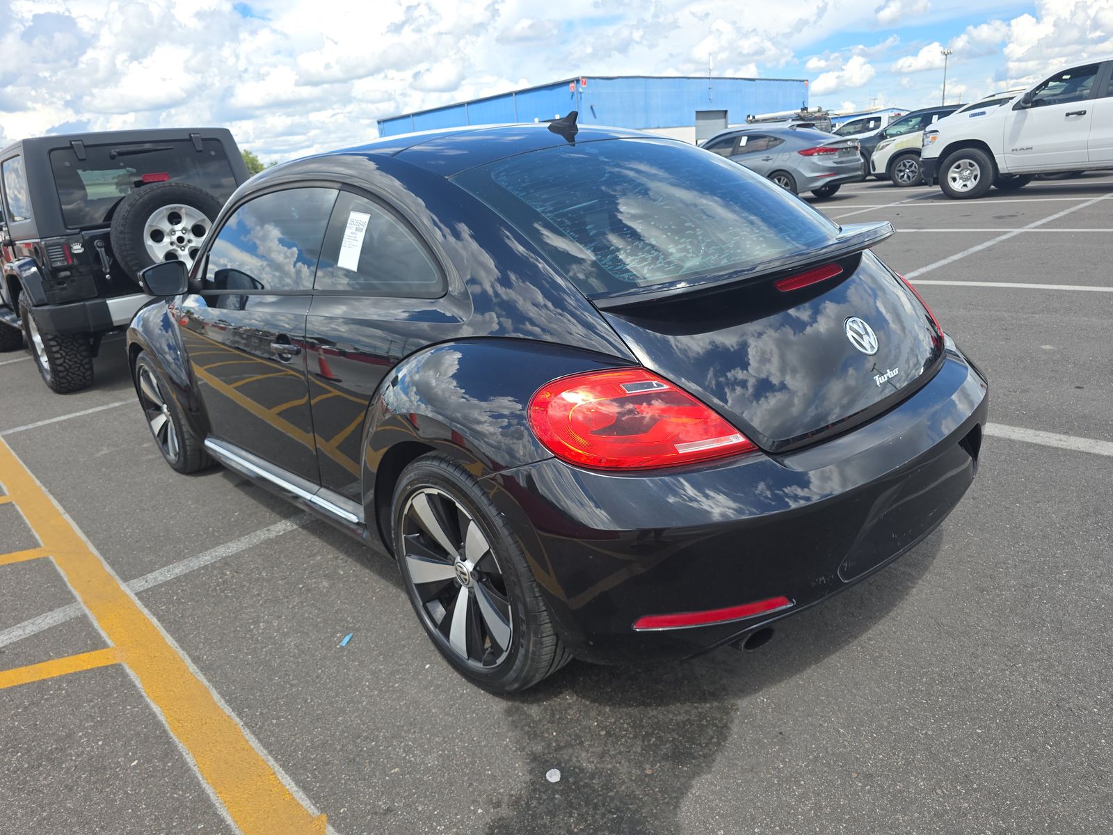 2012 Volkswagen Beetle 2.0T Turbo FWD