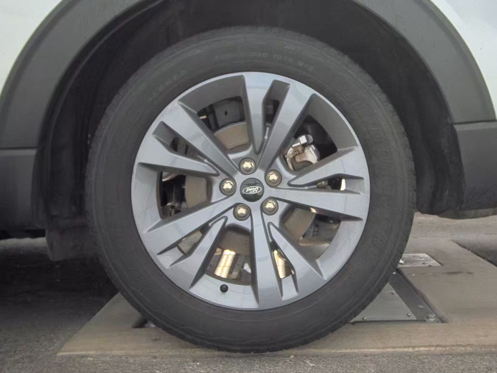 2022 Ford Explorer XLT RWD