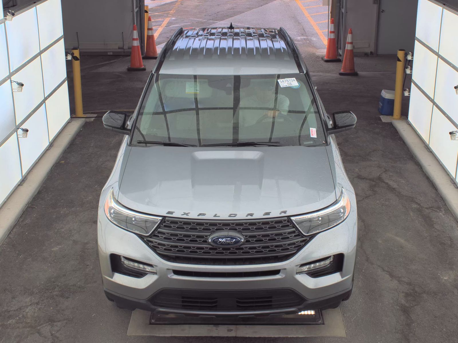 2022 Ford Explorer XLT RWD
