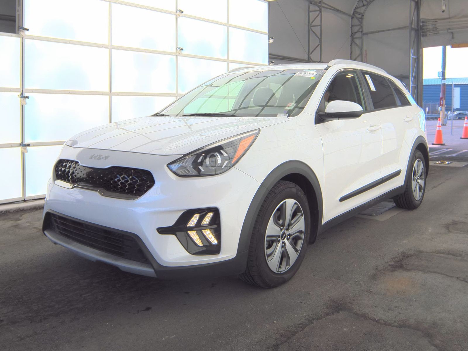 2022 Kia Niro LX FWD