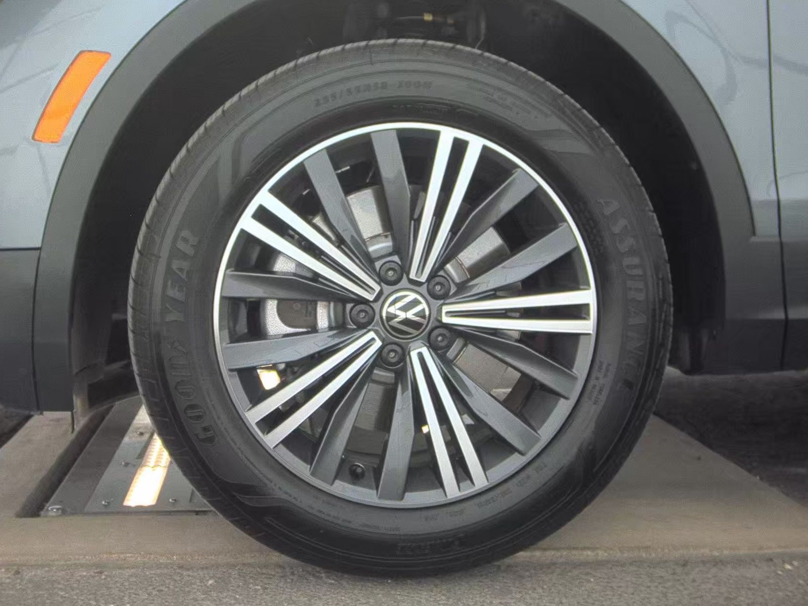 2024 Volkswagen Tiguan 2.0T Wolfsburg Edition FWD