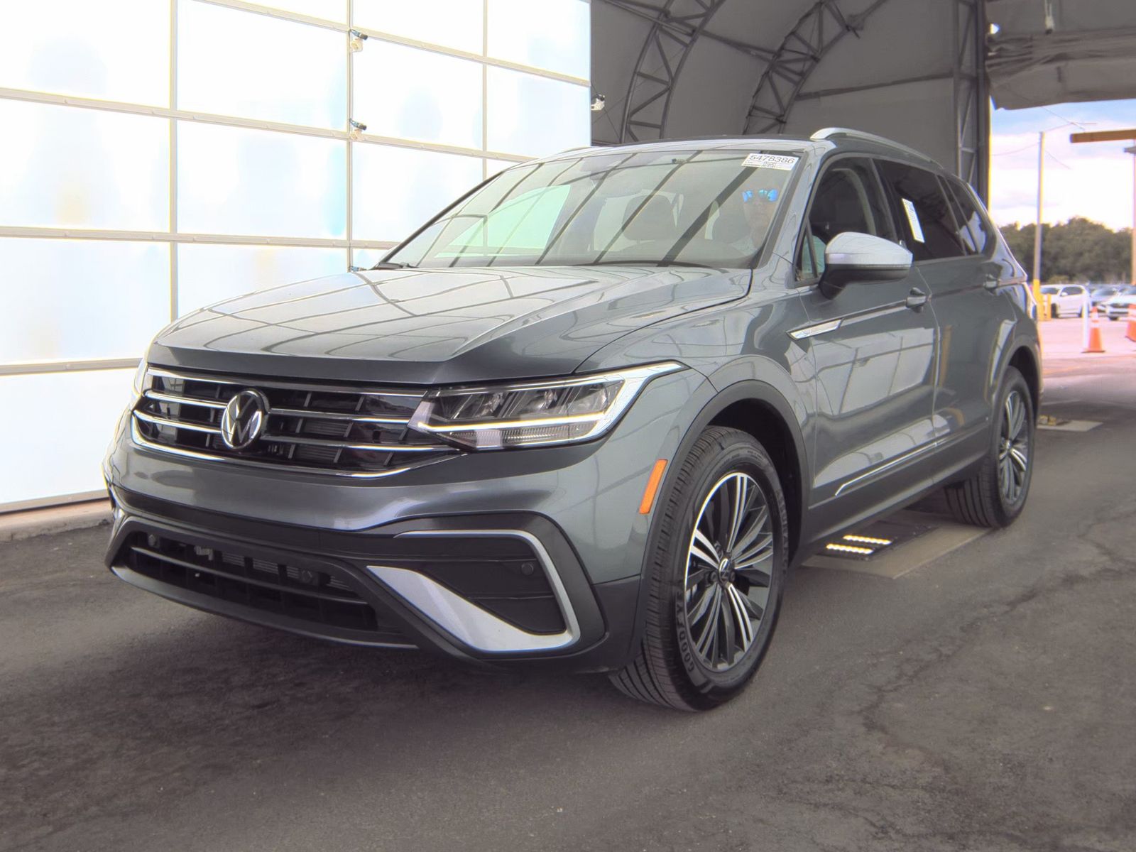 2024 Volkswagen Tiguan 2.0T Wolfsburg Edition FWD