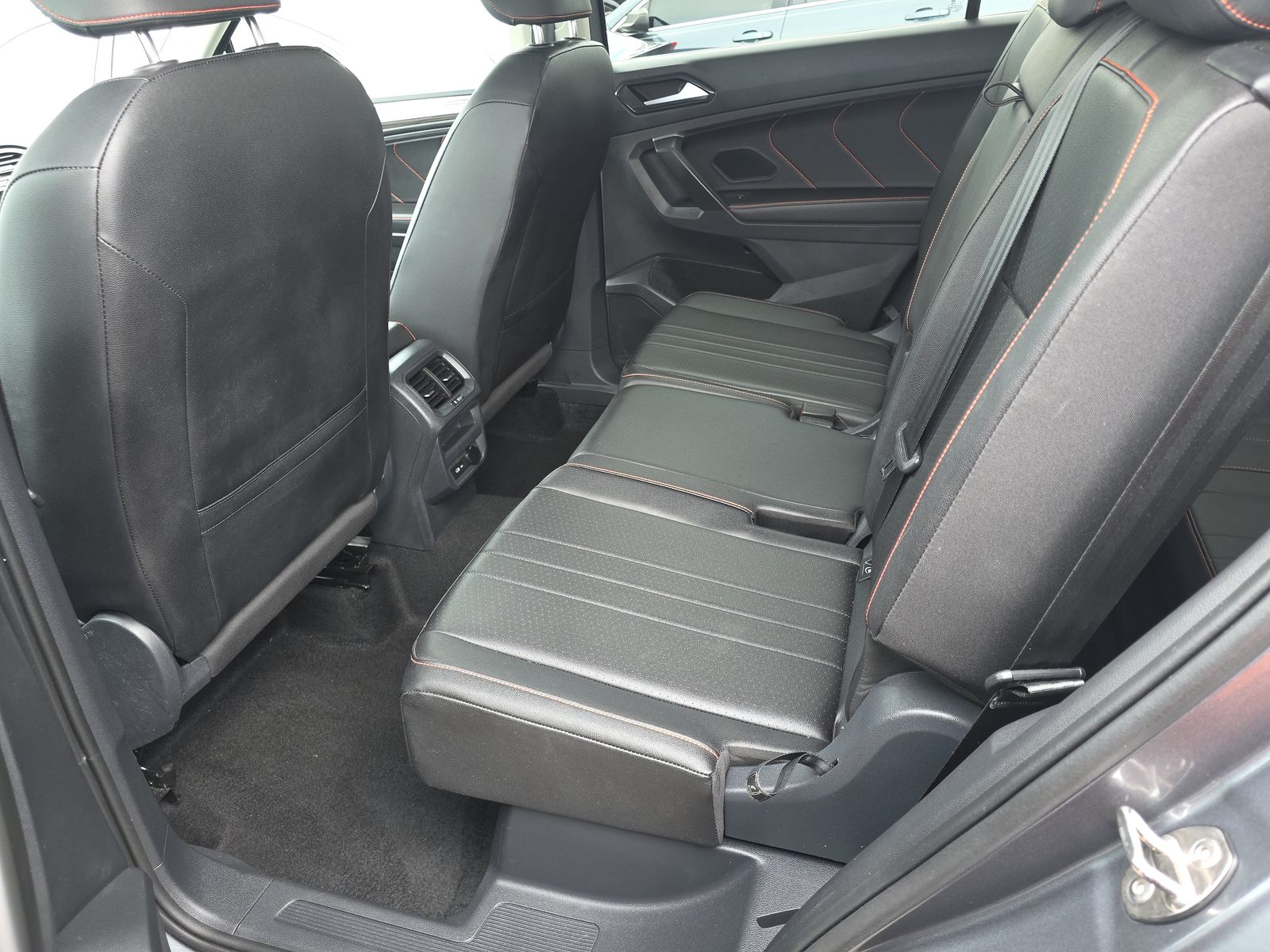 2024 Volkswagen Tiguan 2.0T Wolfsburg Edition FWD