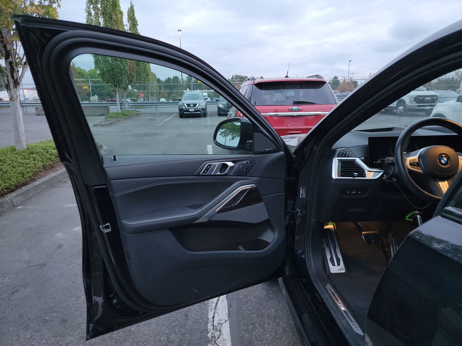 2024 BMW X6 xDrive40i AWD