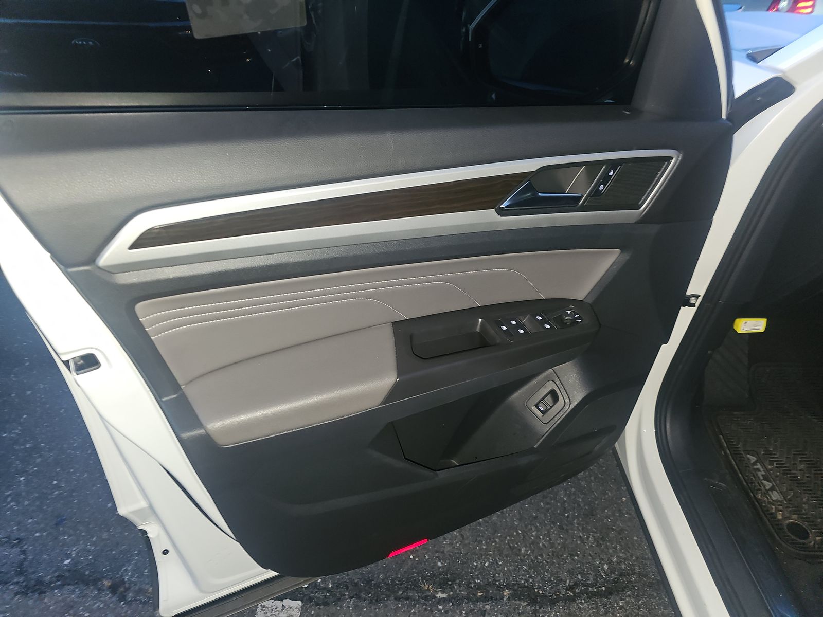 2023 Volkswagen Atlas 3.6L SE FWD