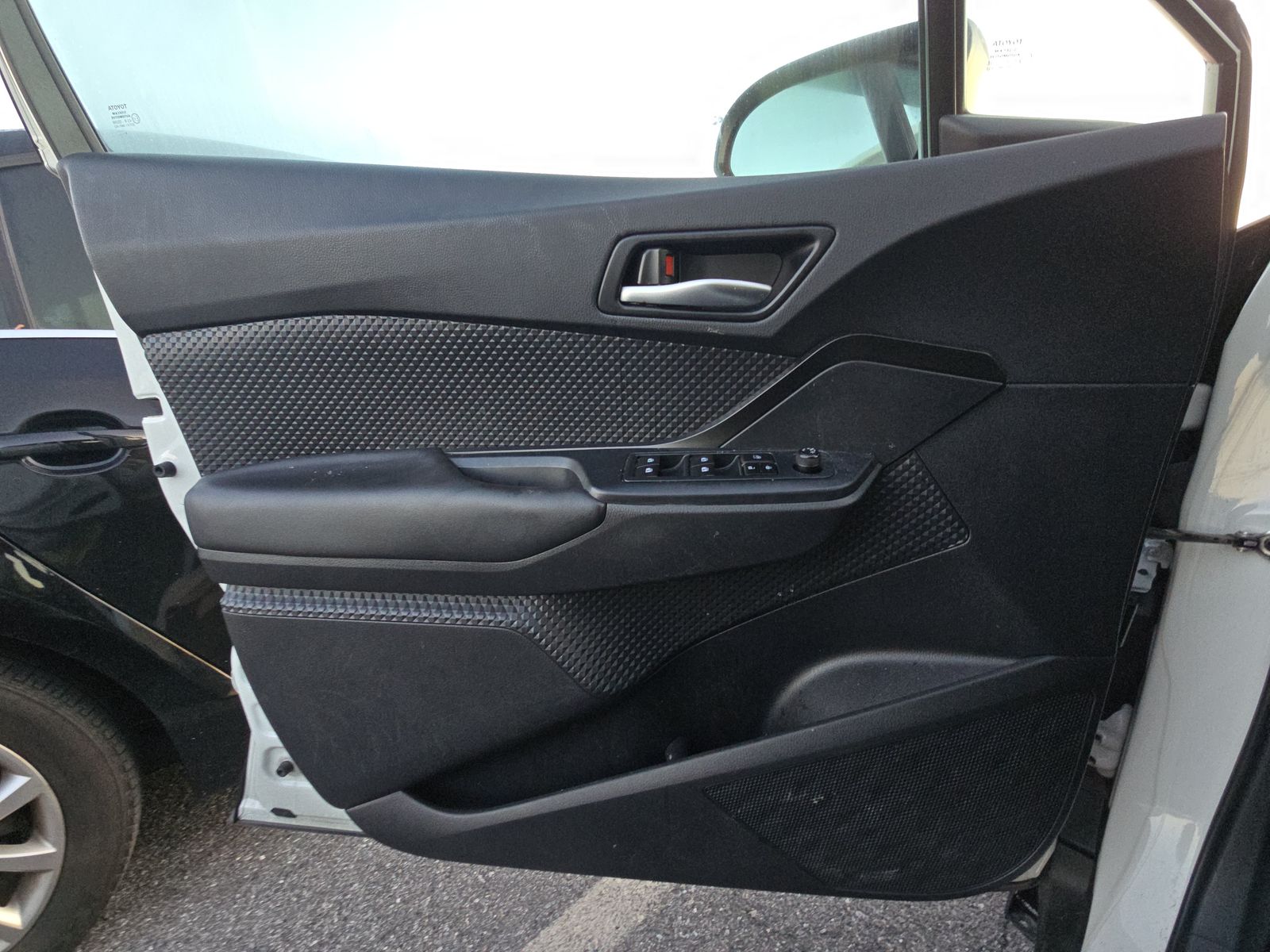 2019 Toyota C-HR LE FWD