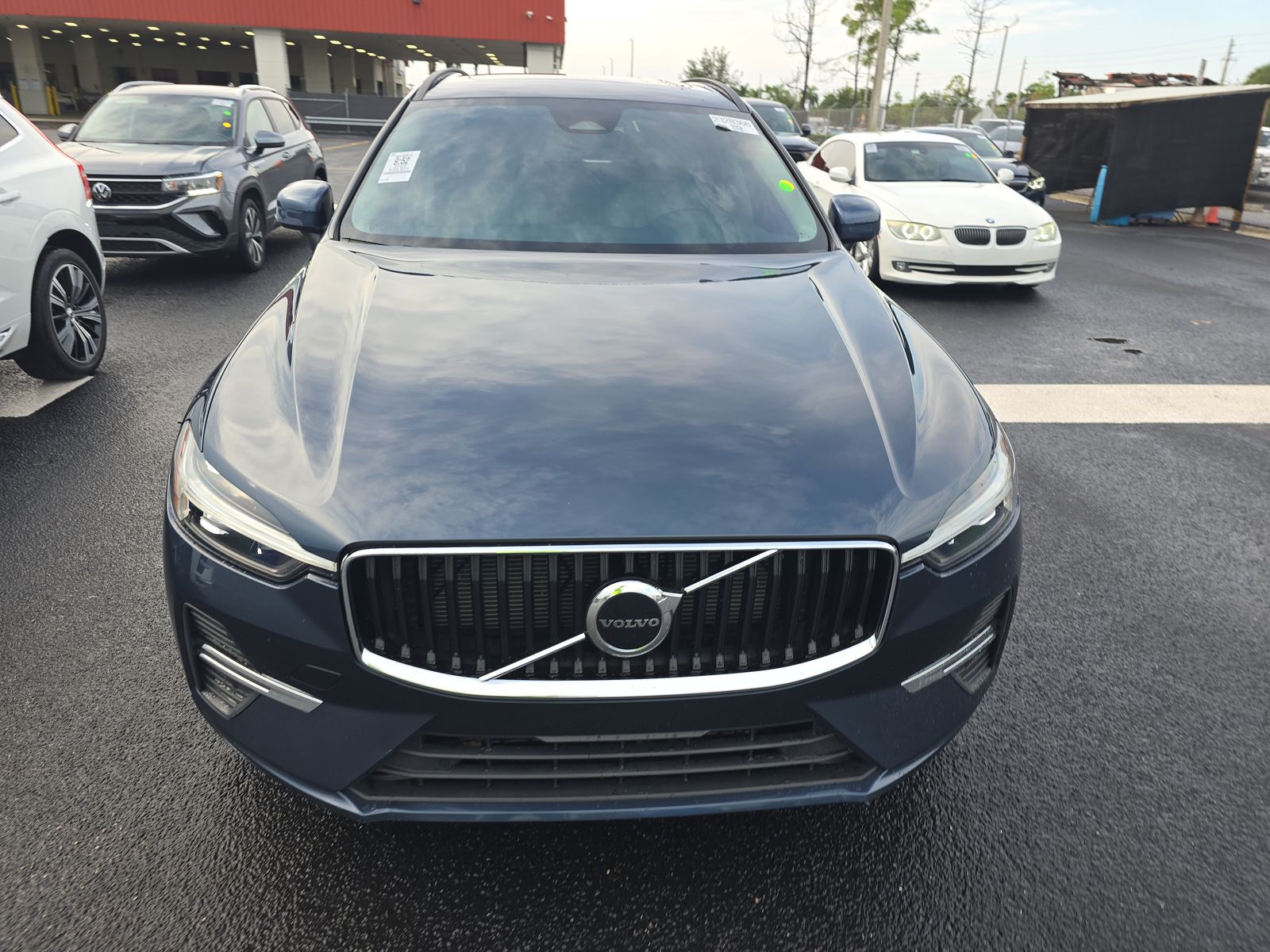 2022 Volvo XC60 B5 Momentum FWD