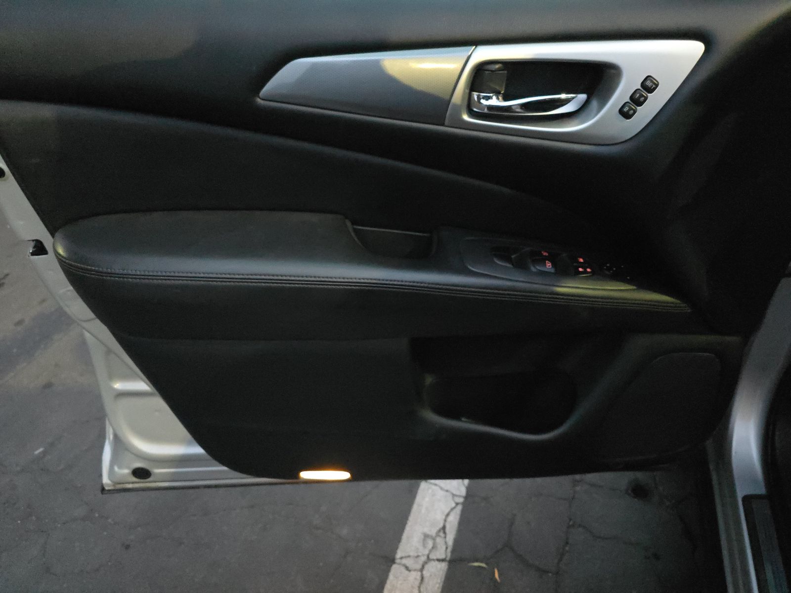 2018 Nissan Pathfinder SL FWD