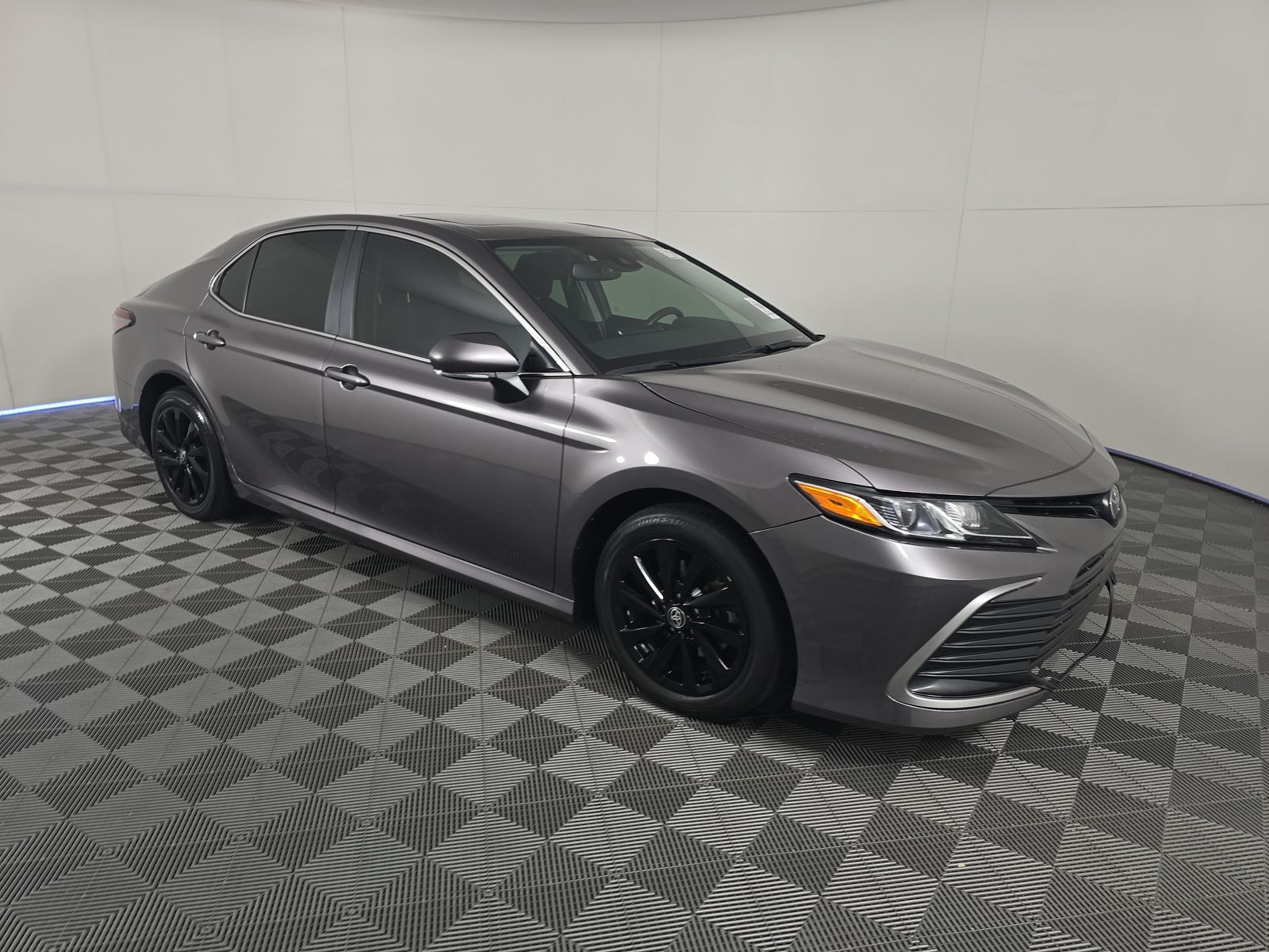 2024 Toyota Camry LE FWD