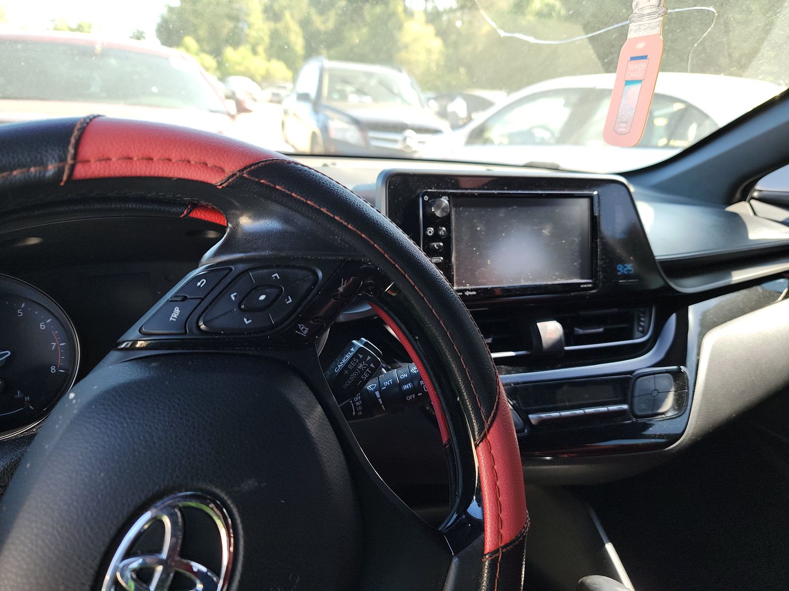 2018 Toyota C-HR XLE FWD