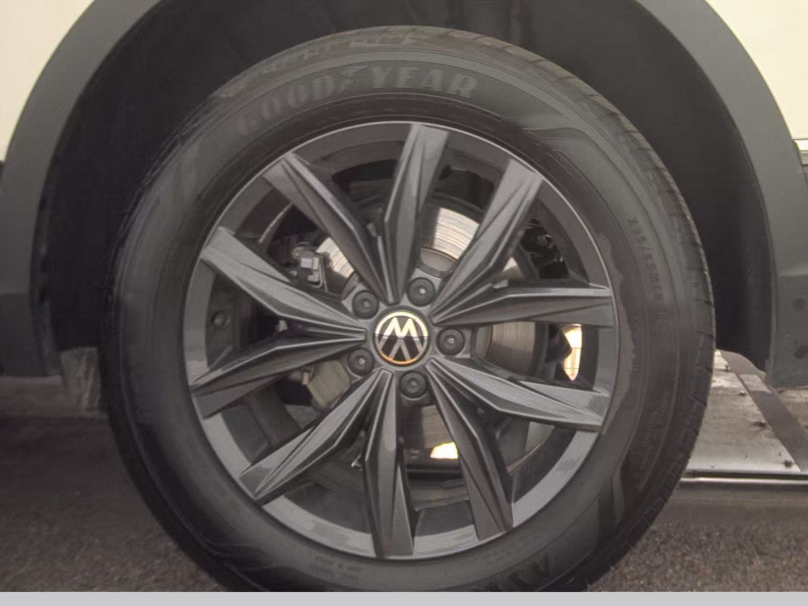 2024 Volkswagen Tiguan 2.0T SE AWD