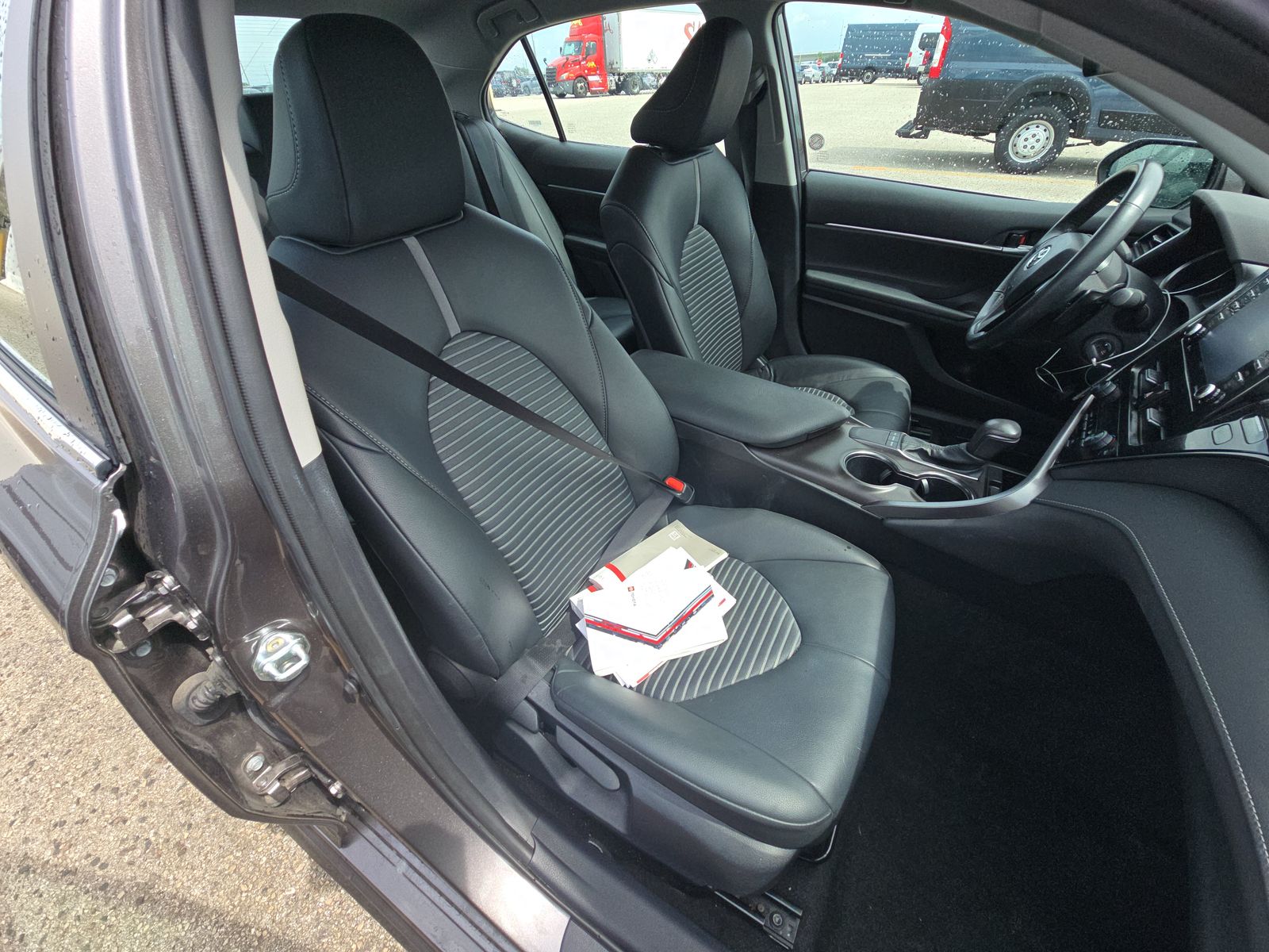2024 Toyota Camry SE FWD