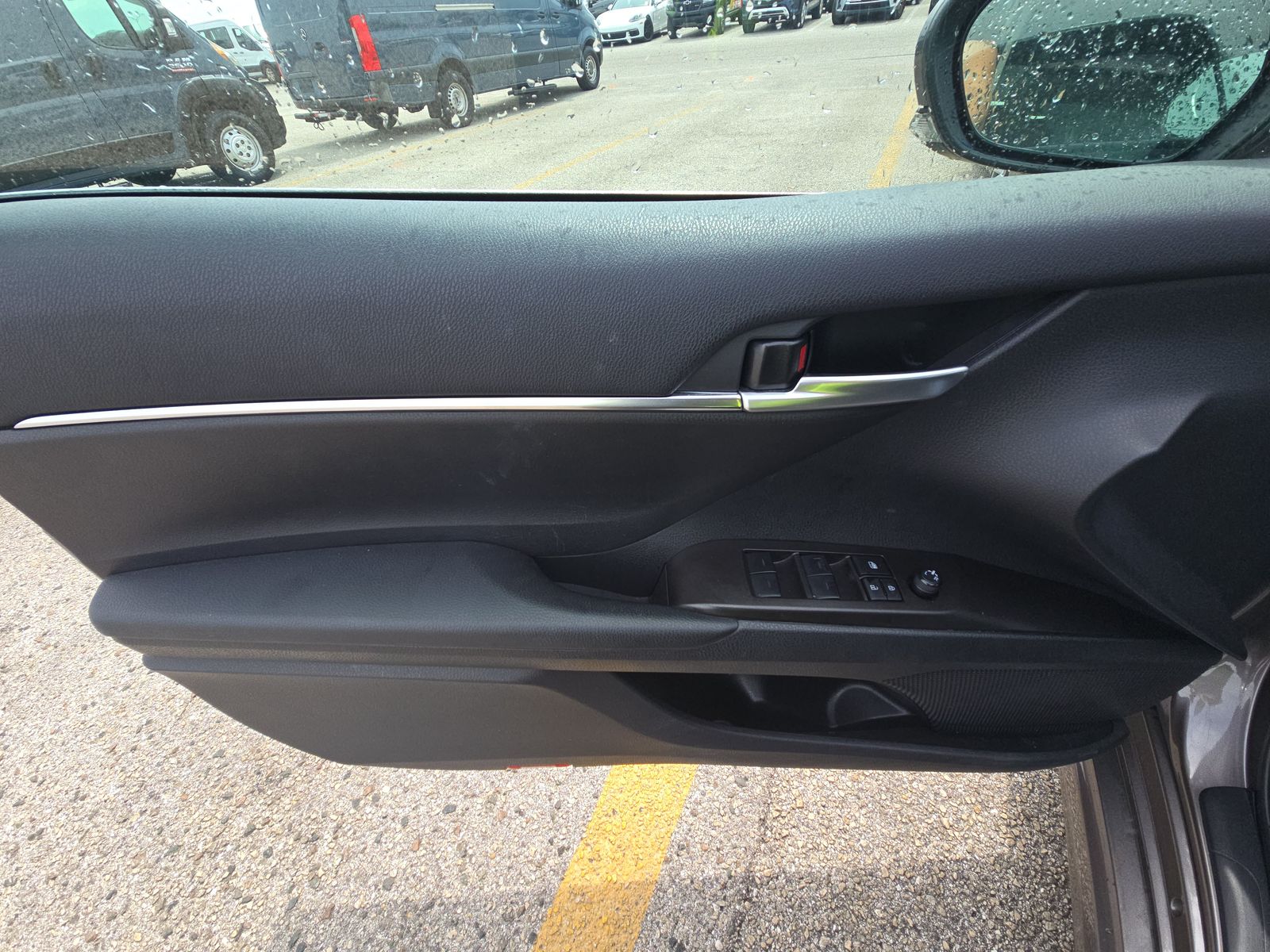 2024 Toyota Camry SE FWD