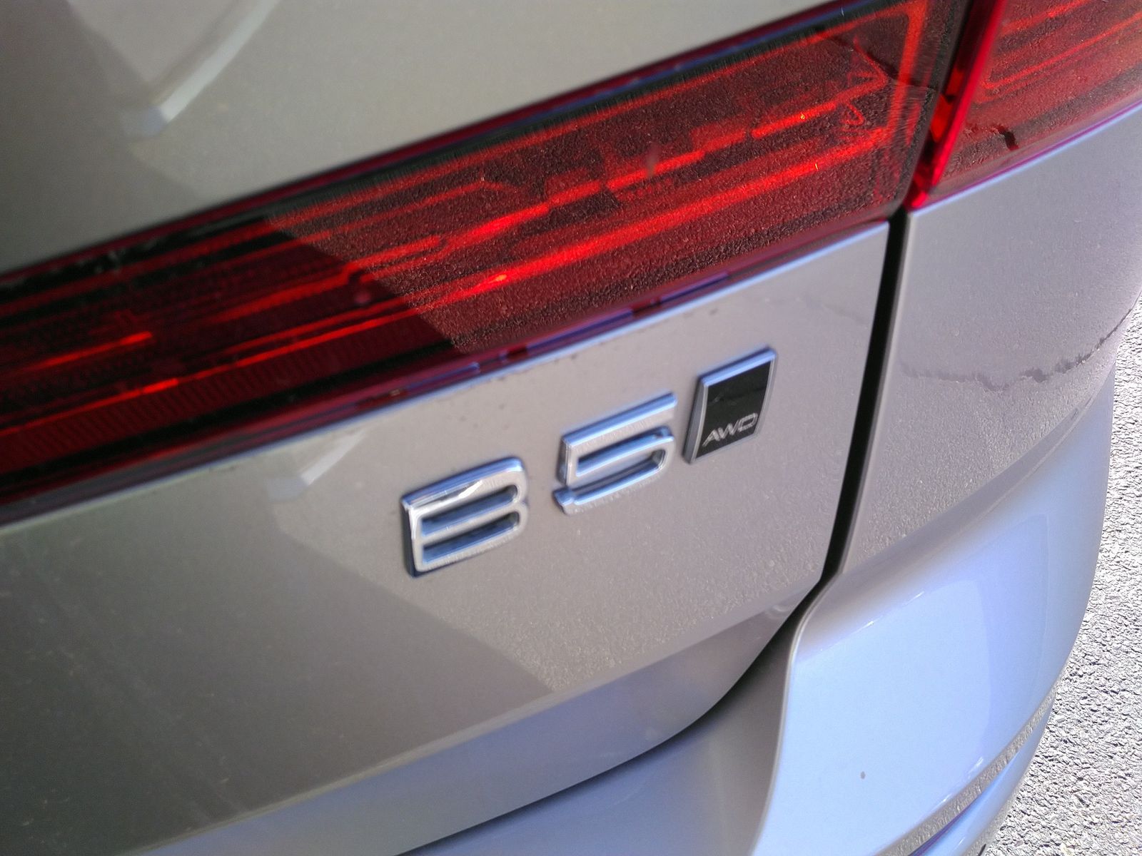 2025 Volvo XC60 B5 Plus AWD