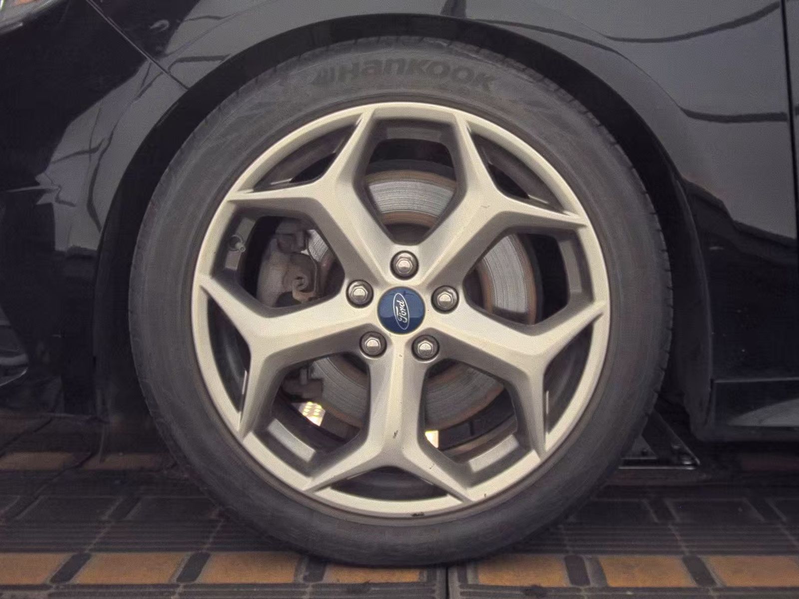 2016 Ford Focus ST FWD