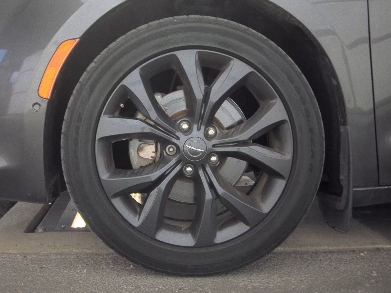 2020 Chrysler Pacifica Limited 35th Anniversary FWD