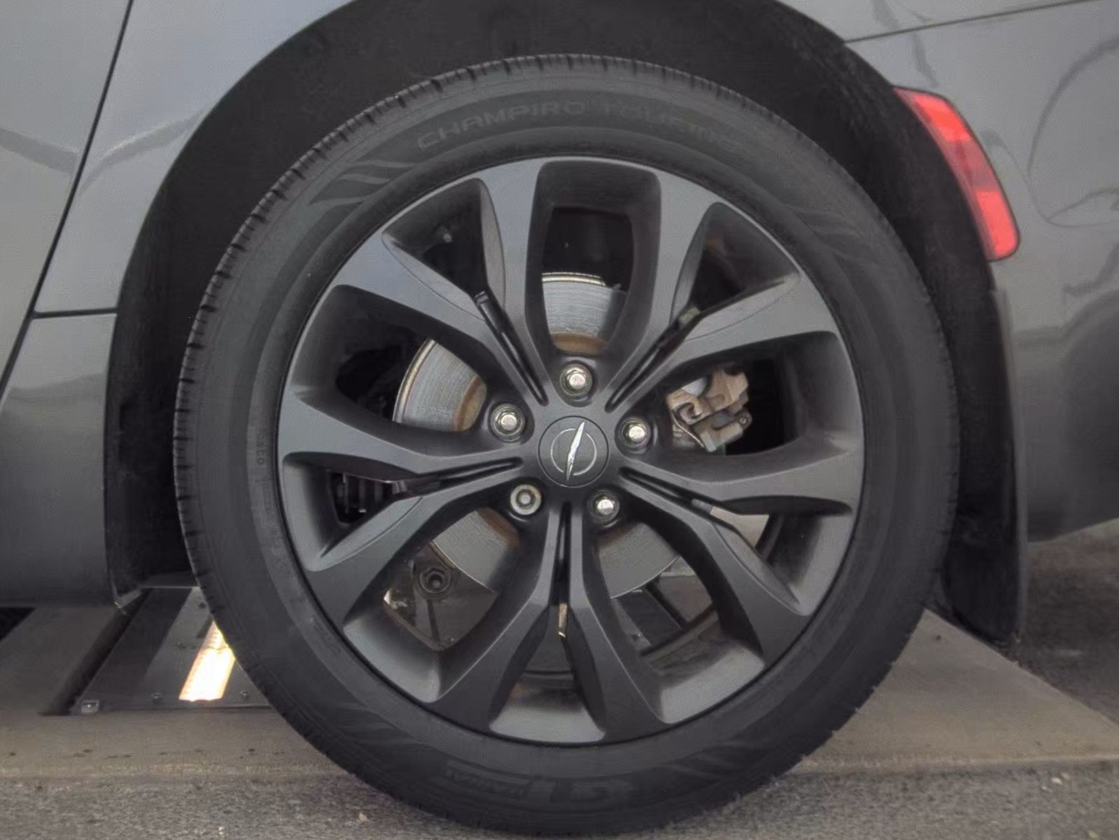 2020 Chrysler Pacifica Limited 35th Anniversary FWD