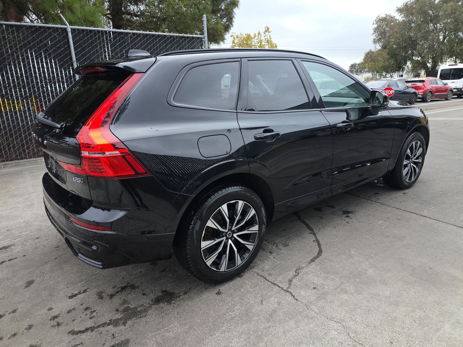 2025 Volvo XC60 B5 Plus AWD
