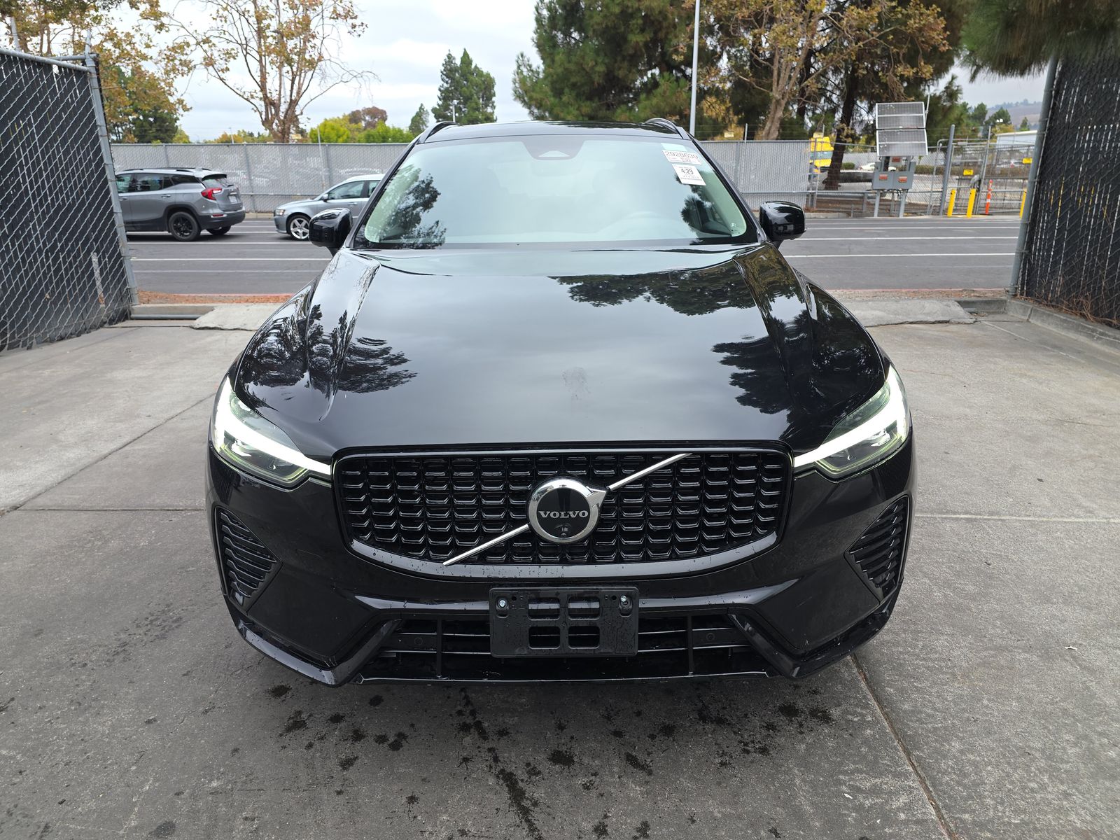 2025 Volvo XC60 B5 Plus AWD