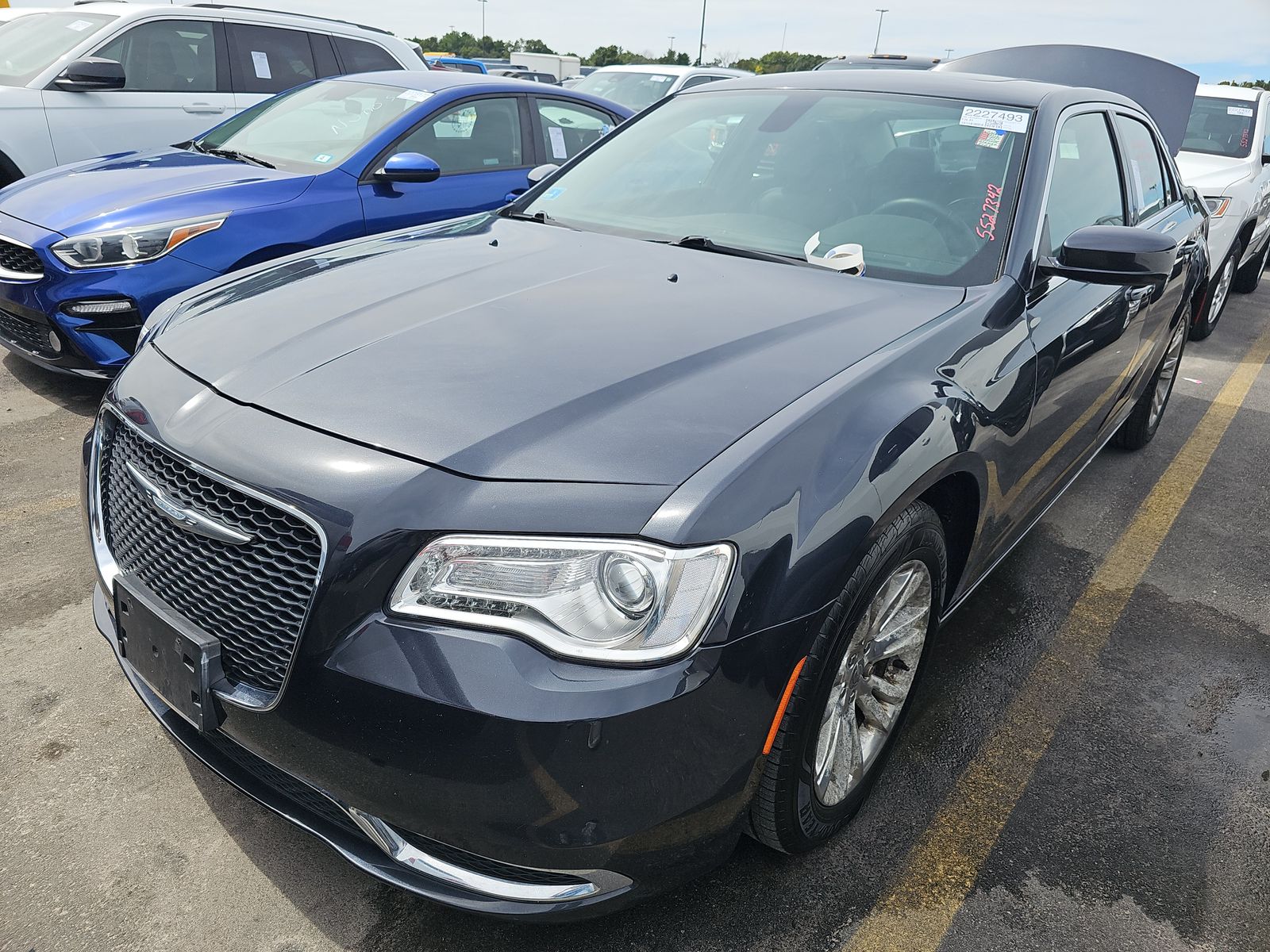 2016 Chrysler 300 Limited RWD