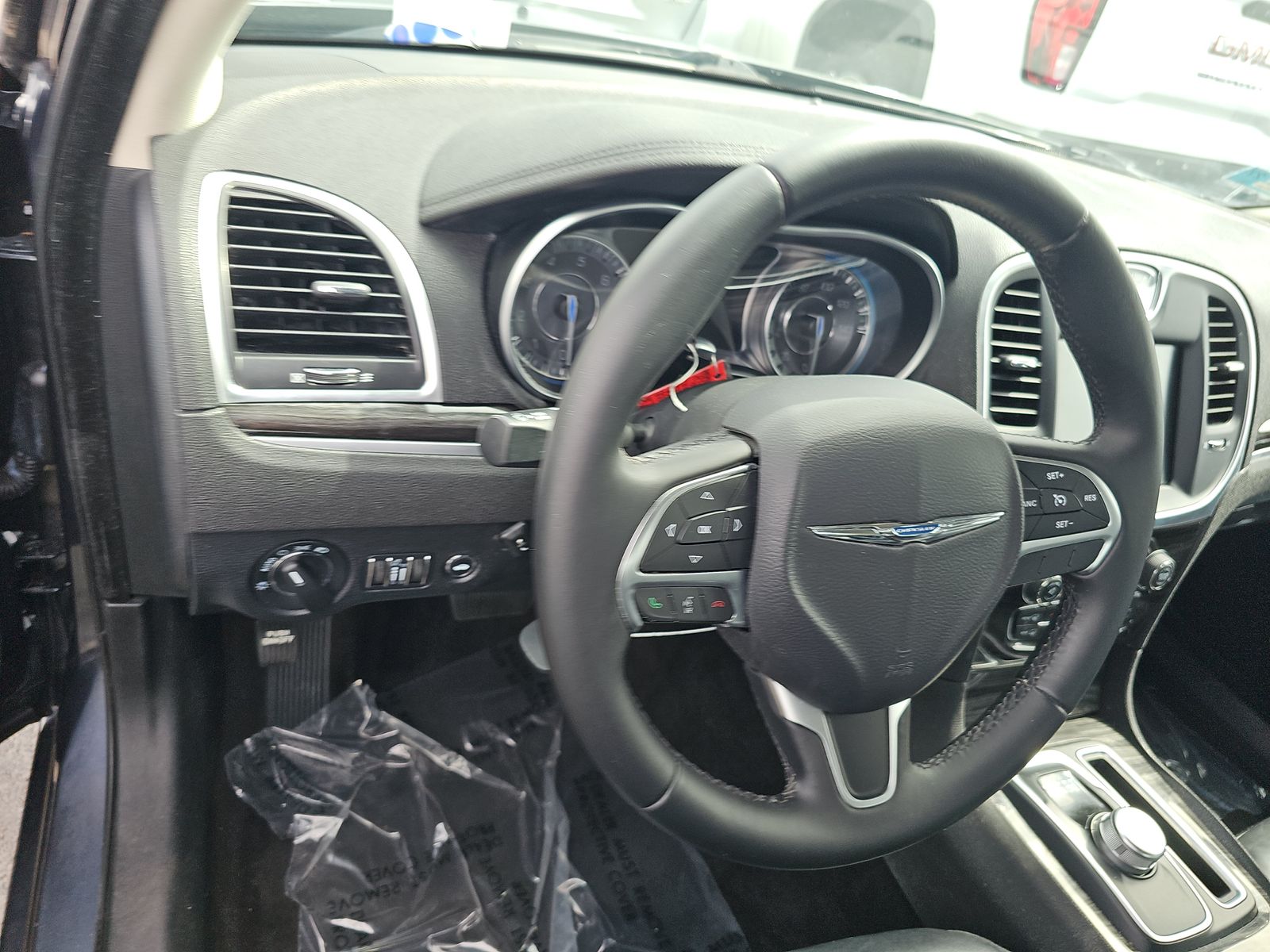 2016 Chrysler 300 Limited RWD