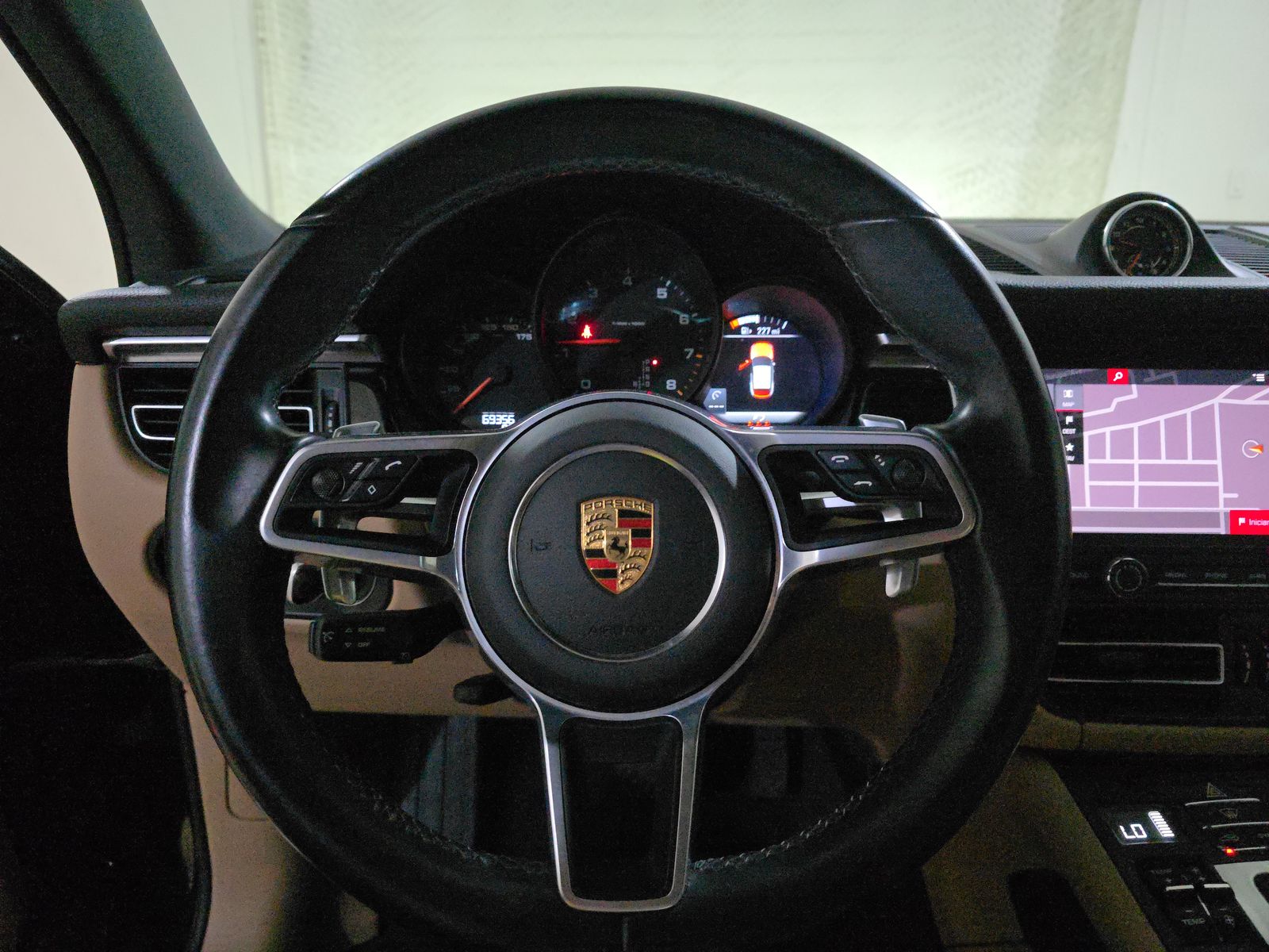 2021 Porsche Macan Base AWD