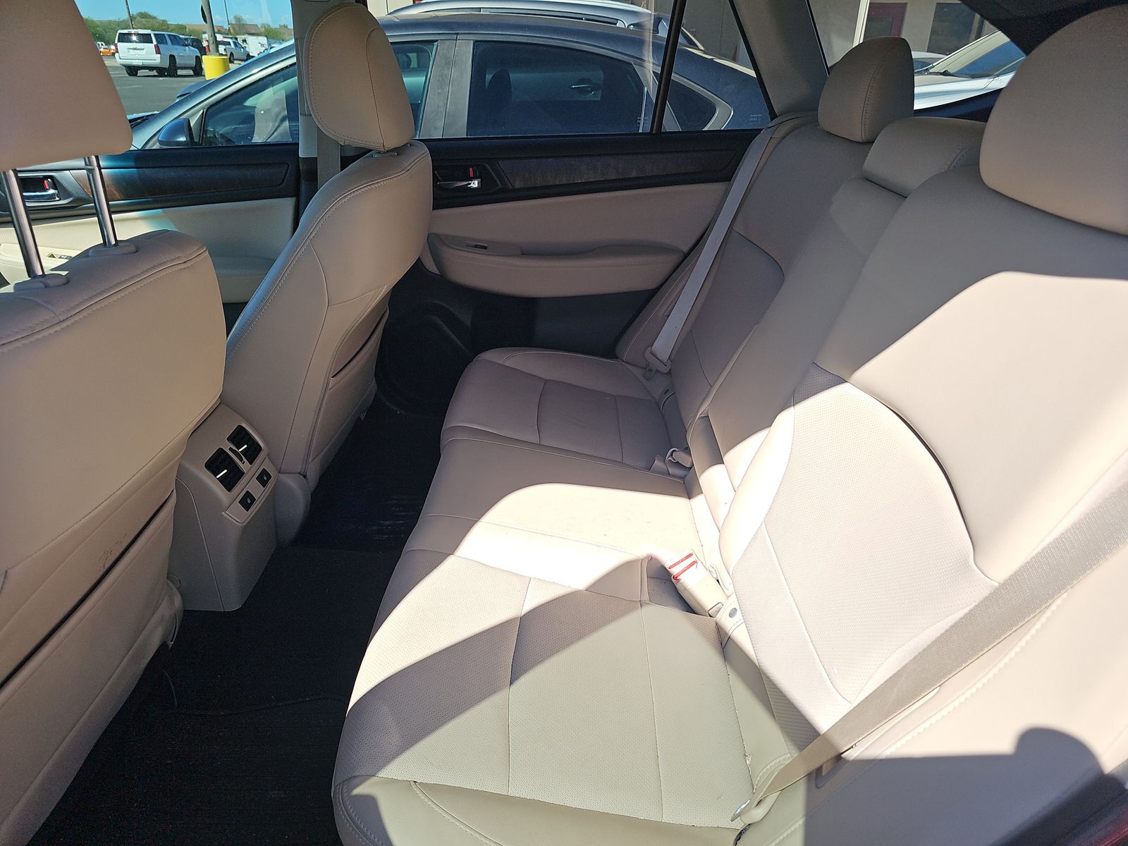 2015 Subaru Outback 2.5i Limited AWD