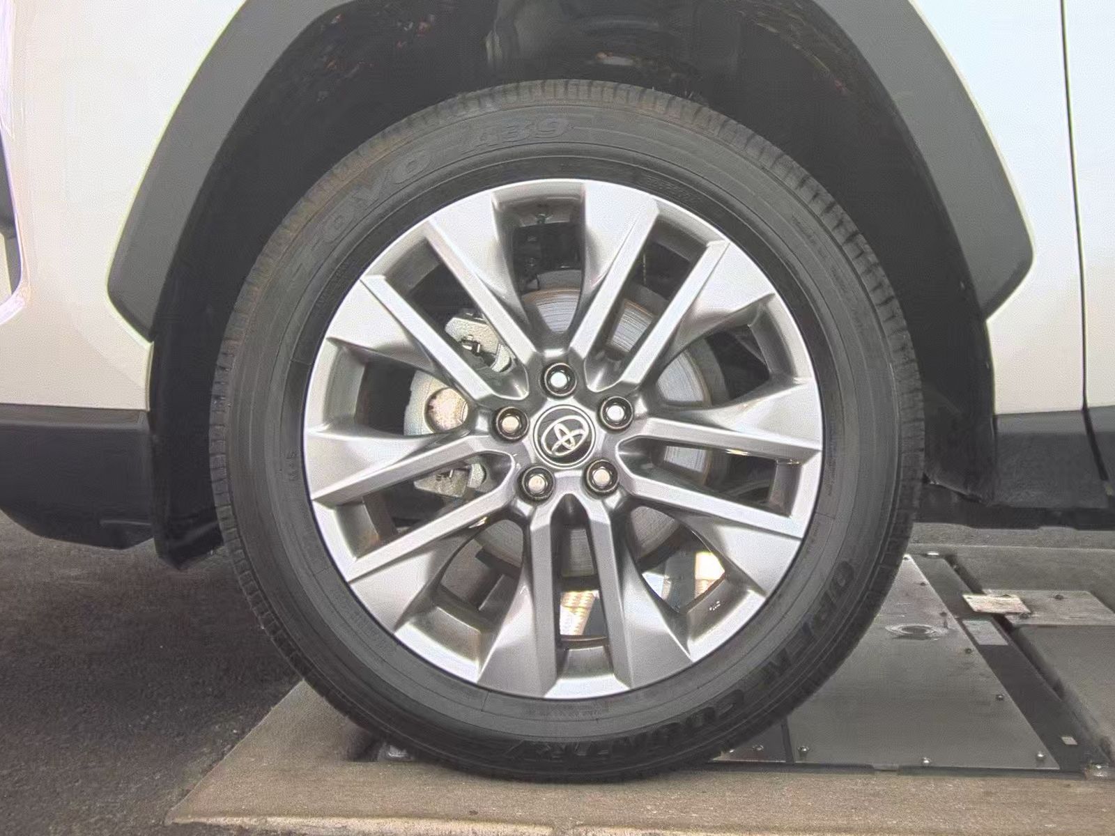 2025 Toyota RAV4 XLE Premium FWD
