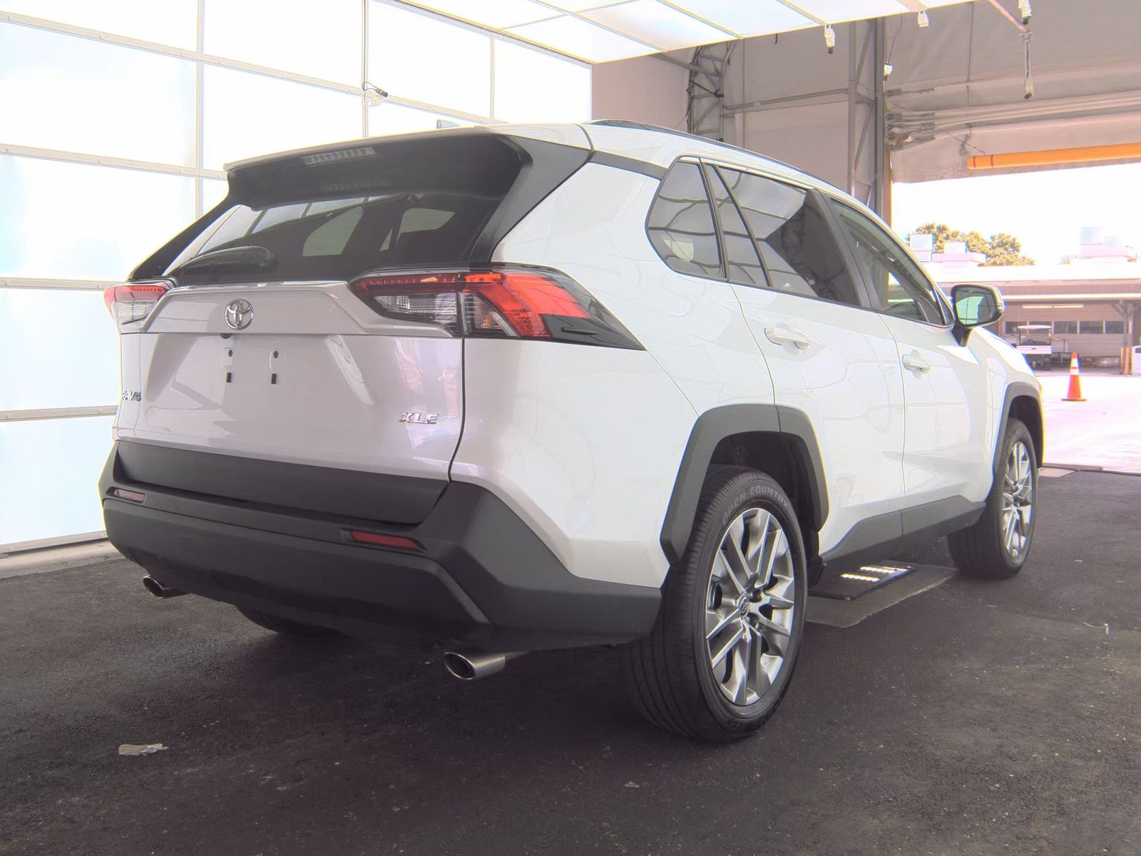 2025 Toyota RAV4 XLE Premium FWD