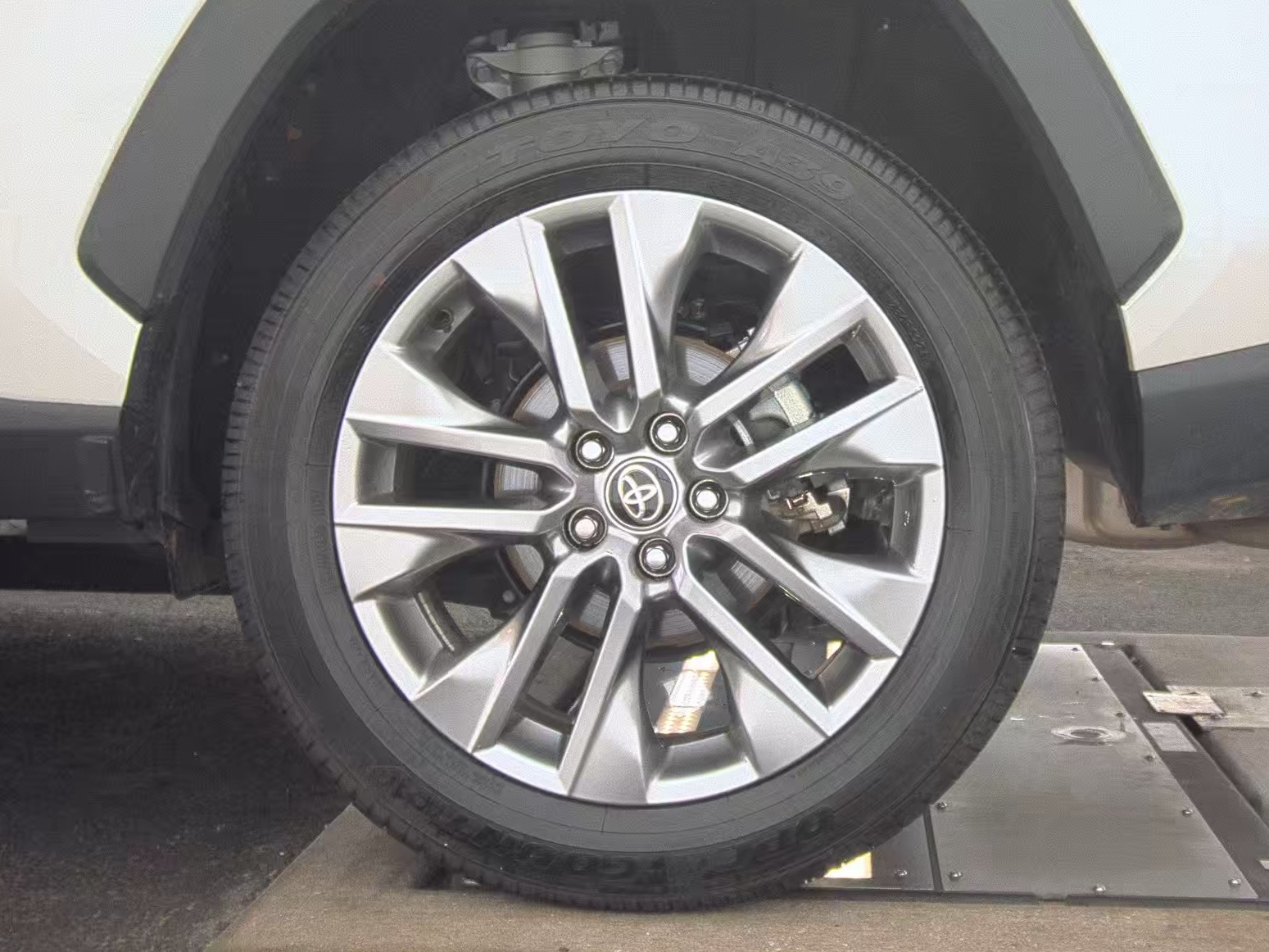 2025 Toyota RAV4 XLE Premium FWD