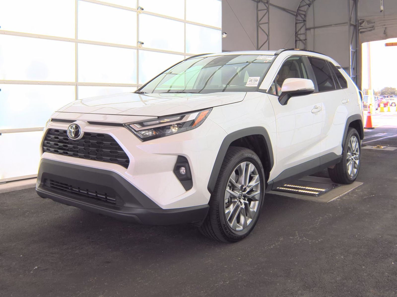 2025 Toyota RAV4 XLE Premium FWD