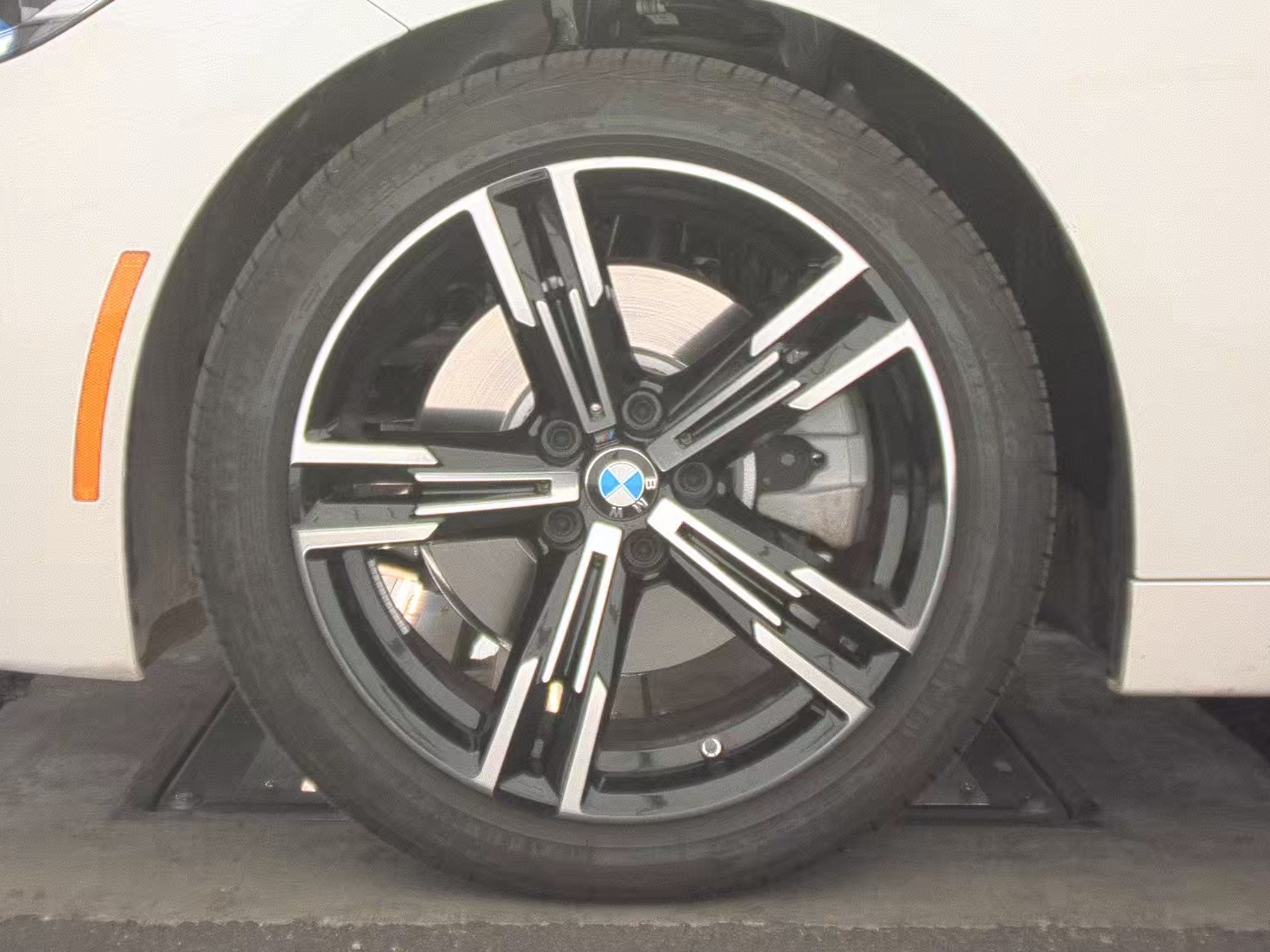 2025 BMW 2 Series 230i xDrive AWD