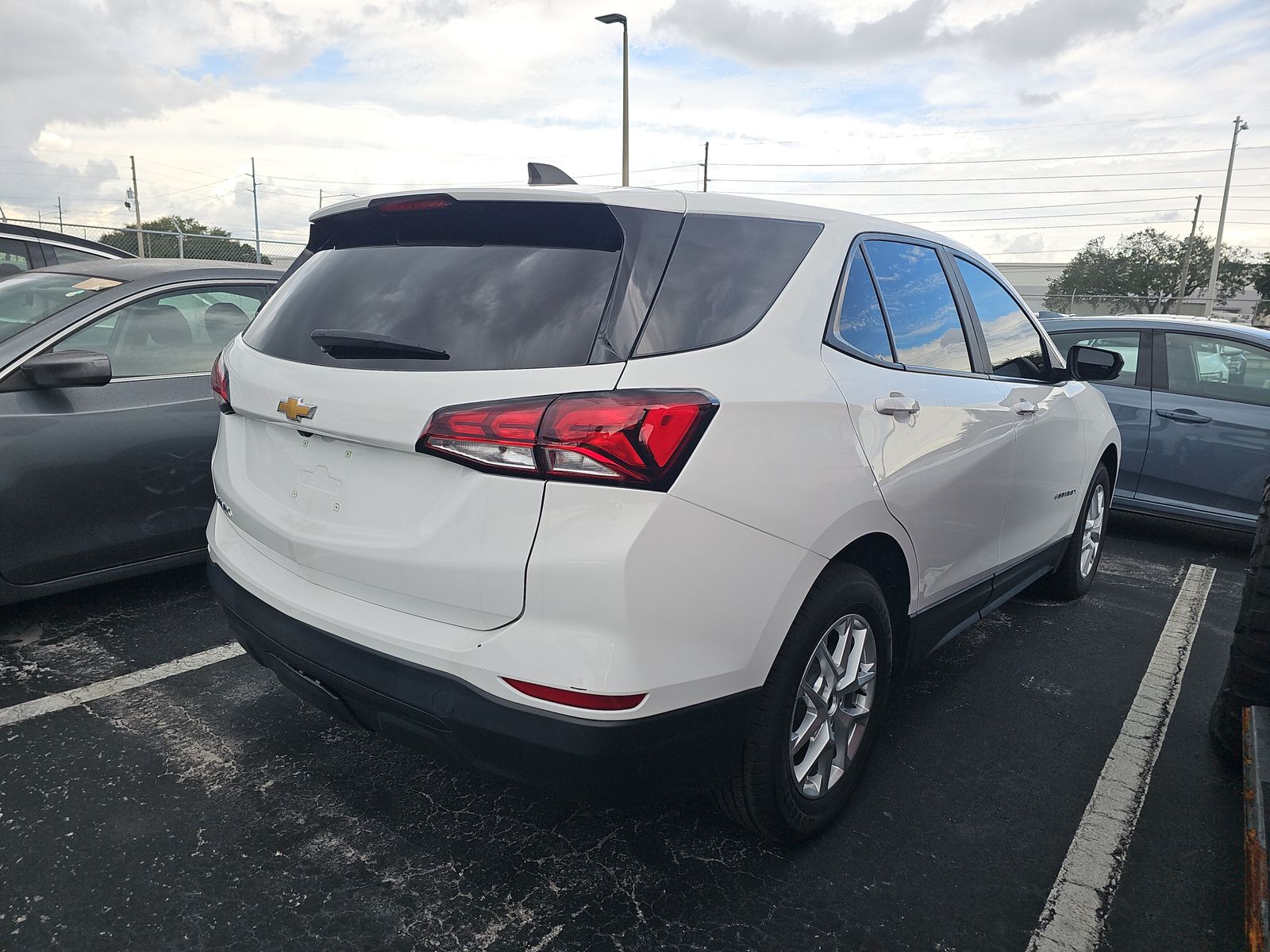 2022 Chevrolet Equinox LS FWD