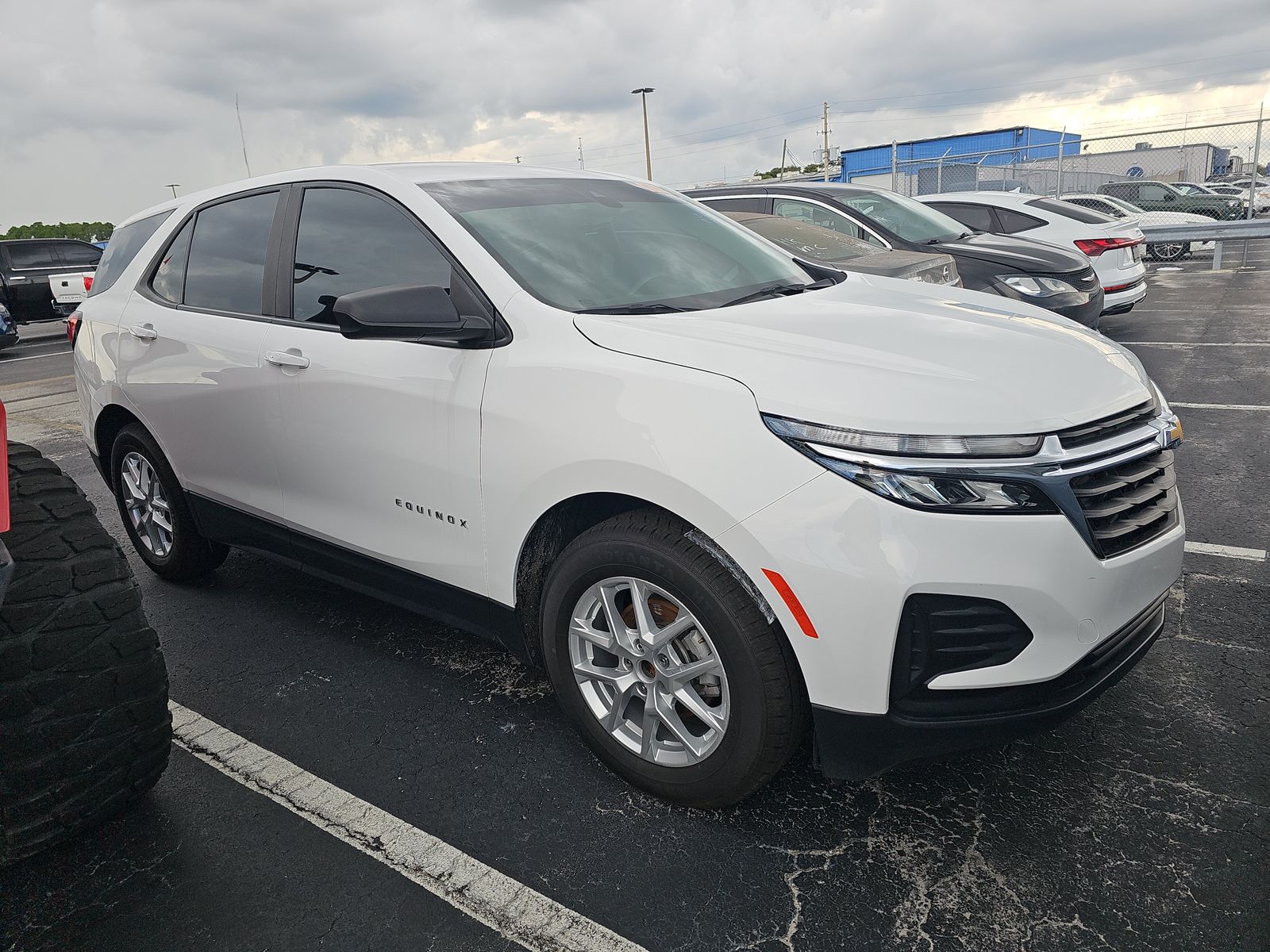 2022 Chevrolet Equinox LS FWD