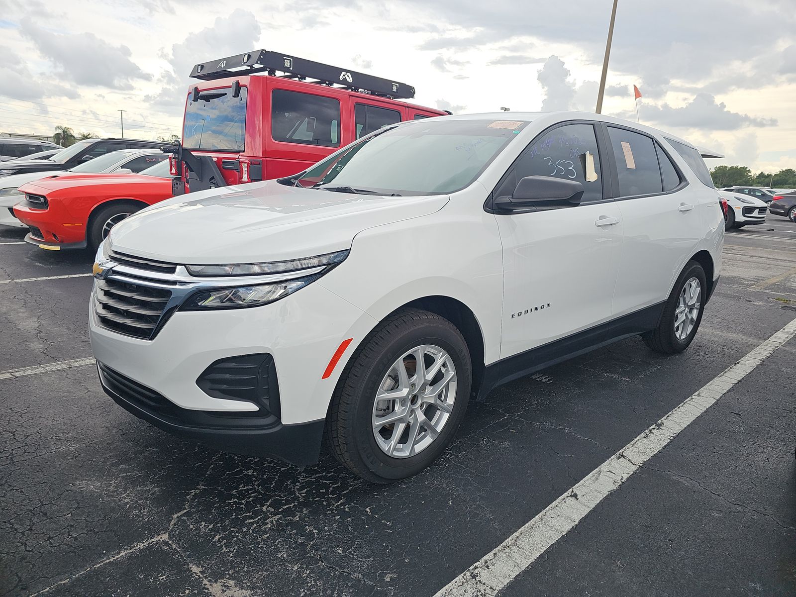 2022 Chevrolet Equinox LS FWD