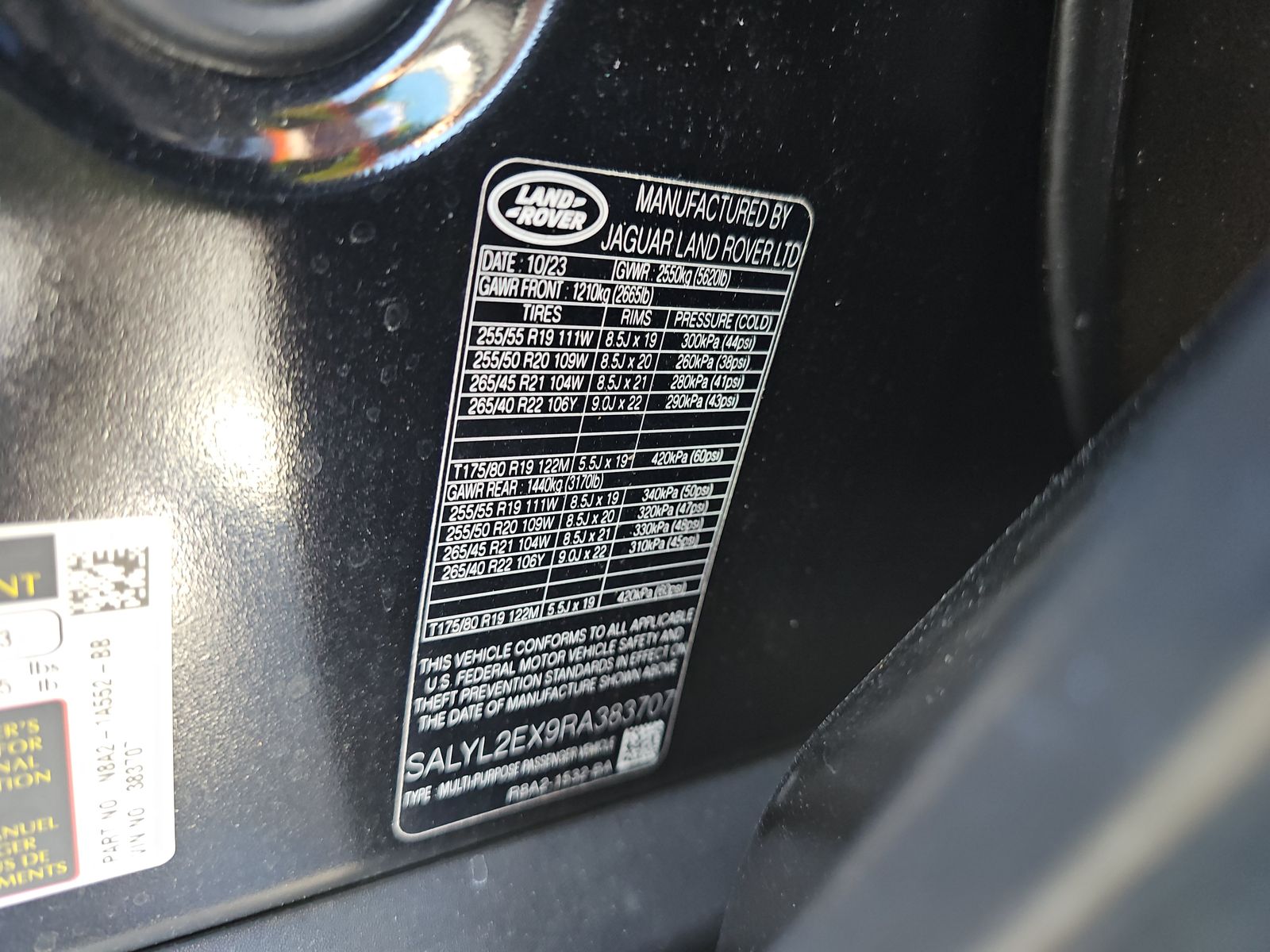 2024 Land Rover Range Rover Velar Dynamic SE AWD