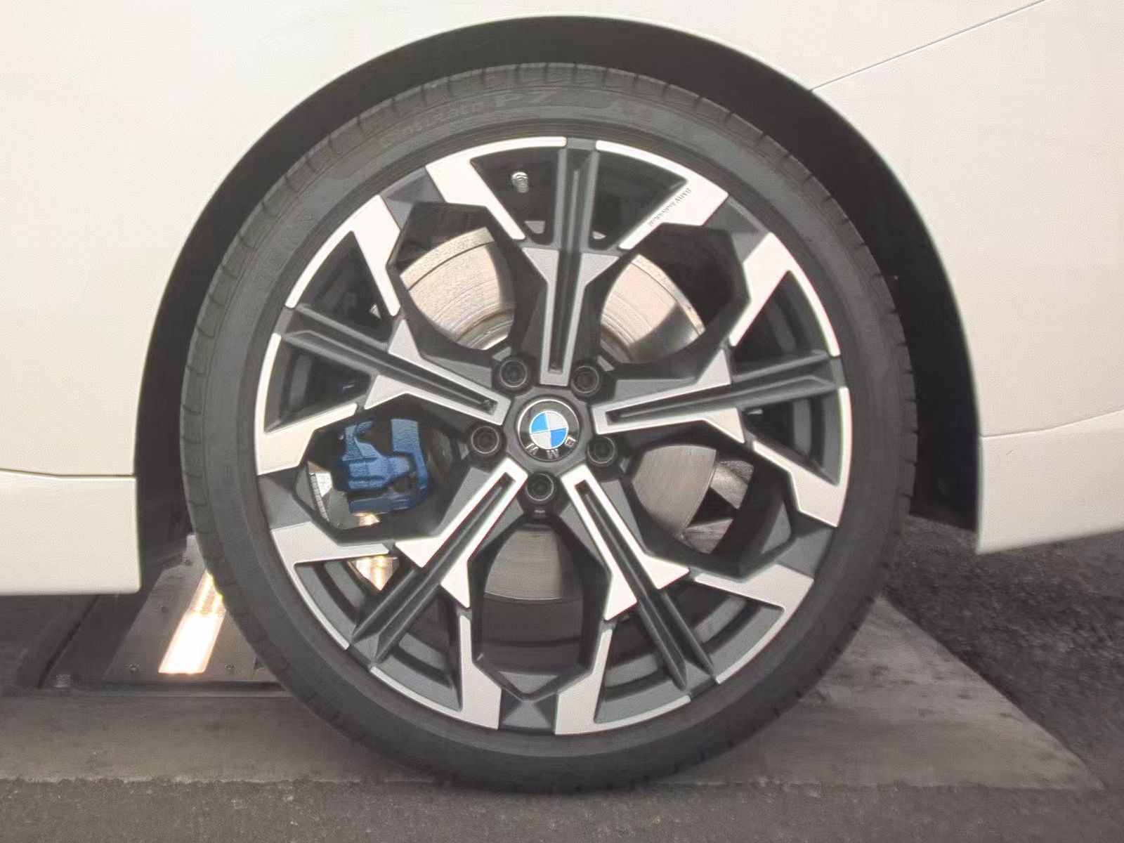 2025 BMW 2 Series M240i xDrive AWD