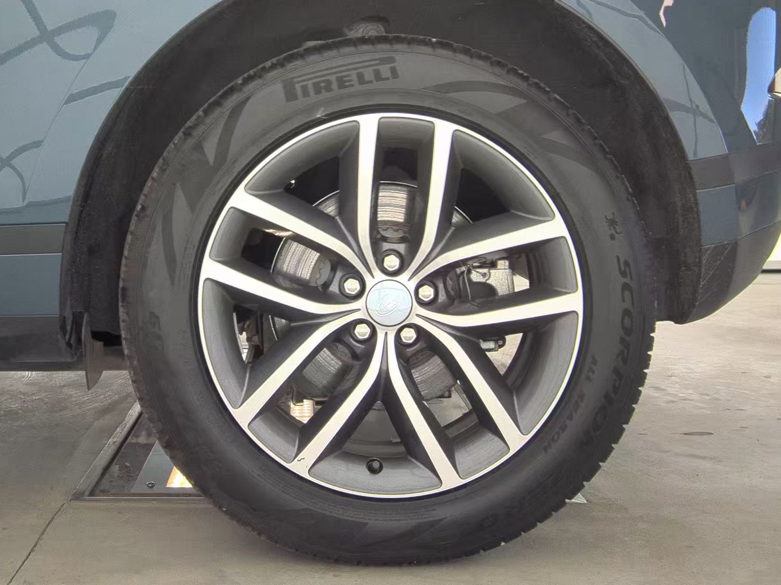 2025 Land Rover Range Rover Evoque S AWD