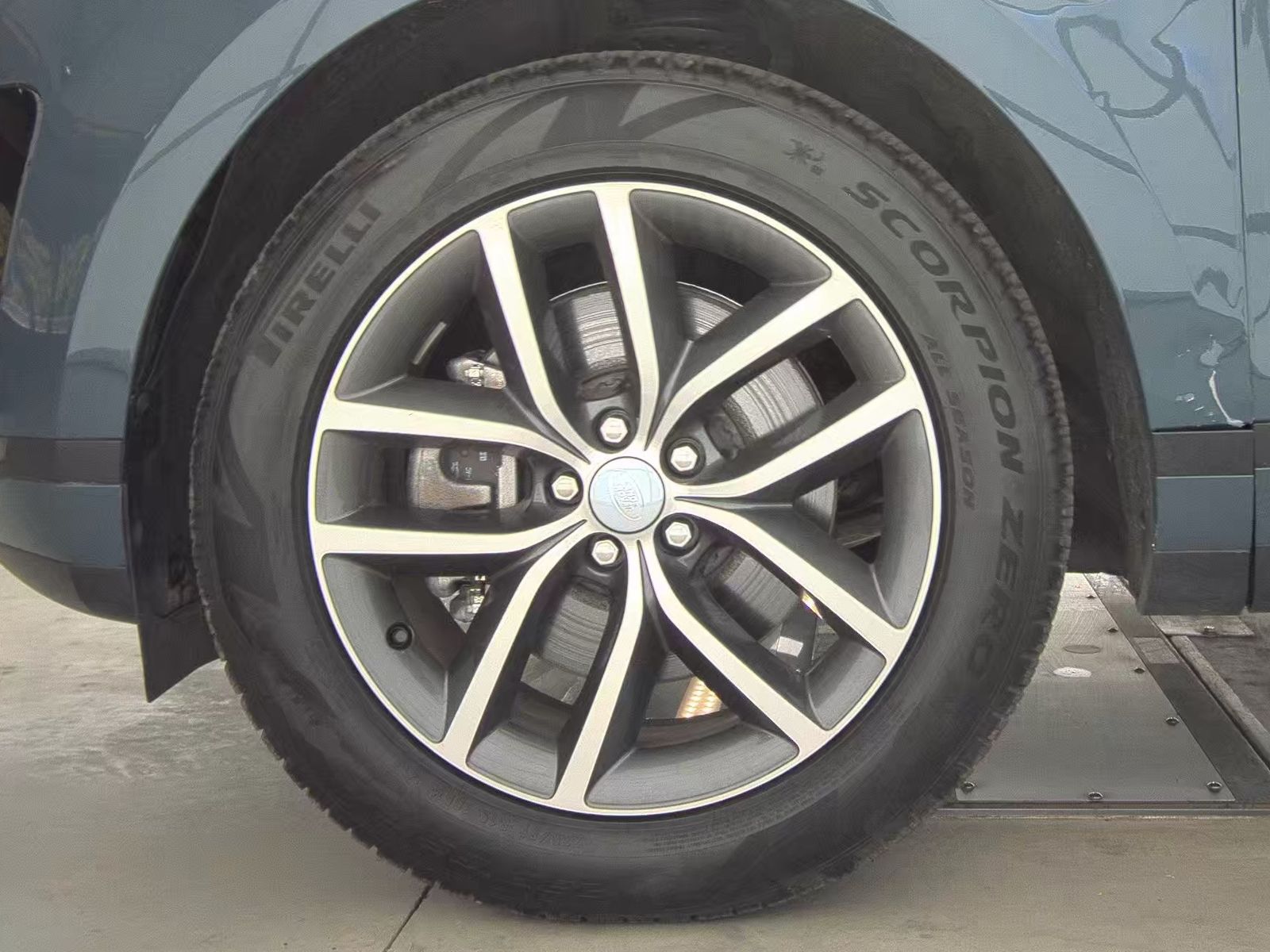 2025 Land Rover Range Rover Evoque S AWD