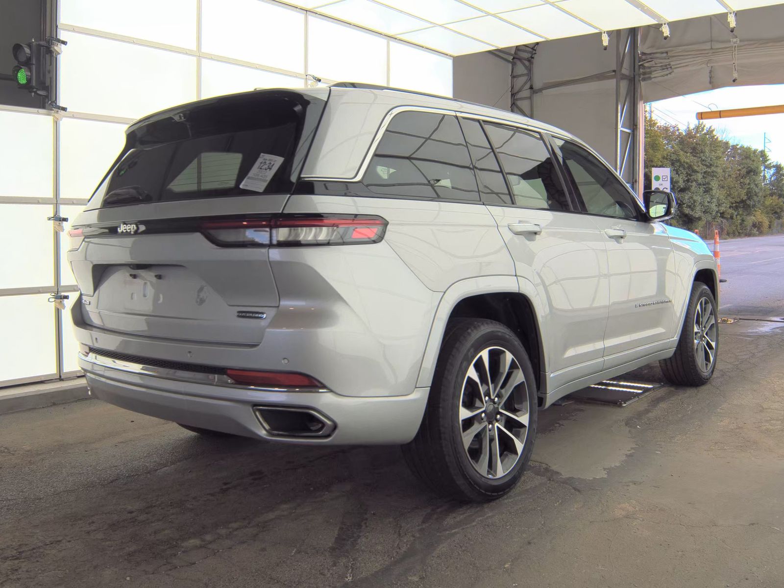 2022 Jeep Grand Cherokee Overland AWD