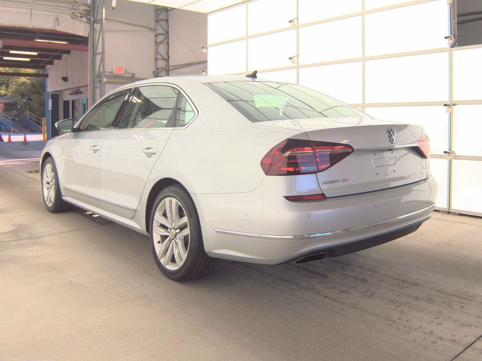 2017 Volkswagen Passat 3.6L SEL Premium FWD