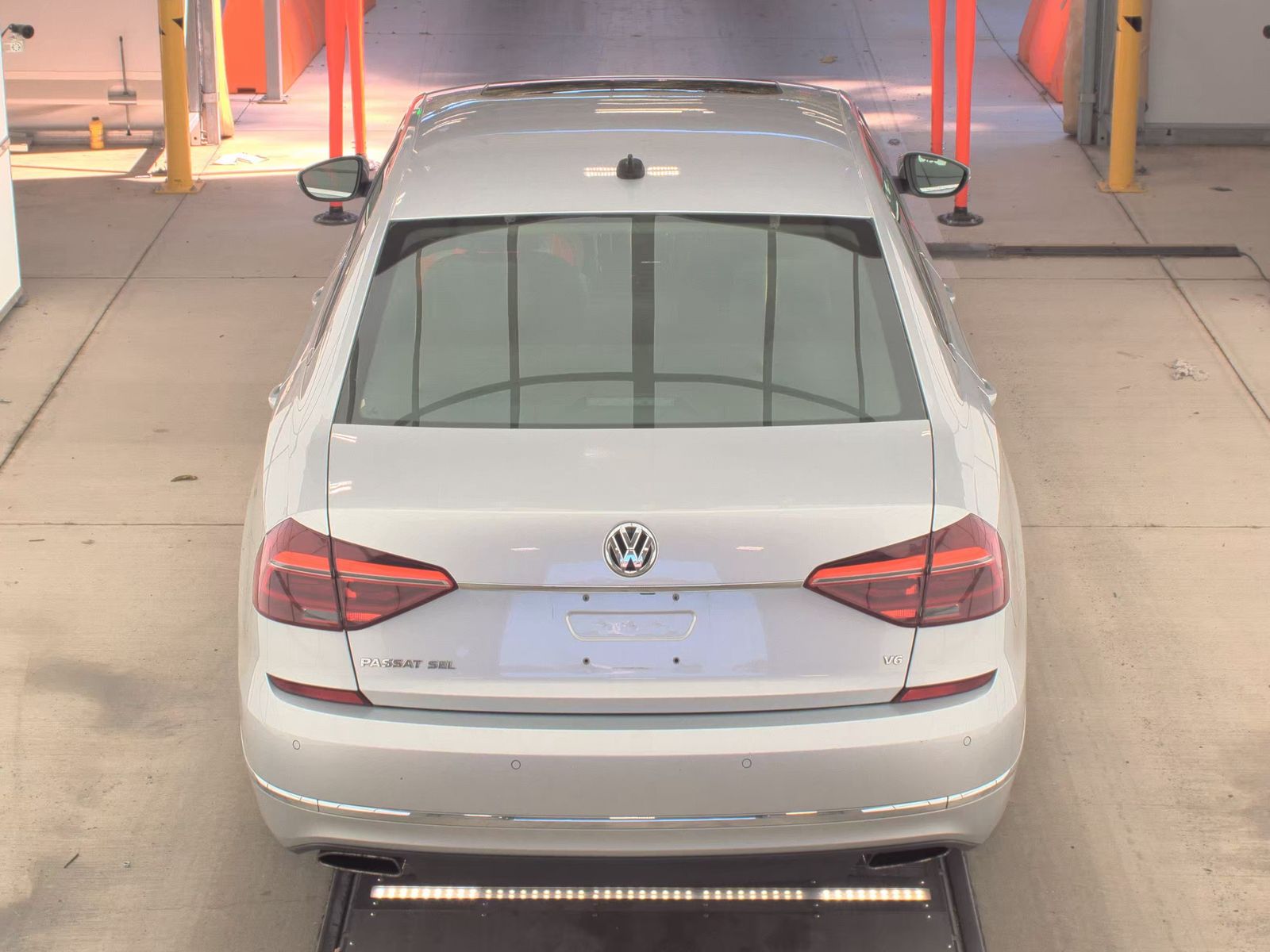 2017 Volkswagen Passat 3.6L SEL Premium FWD