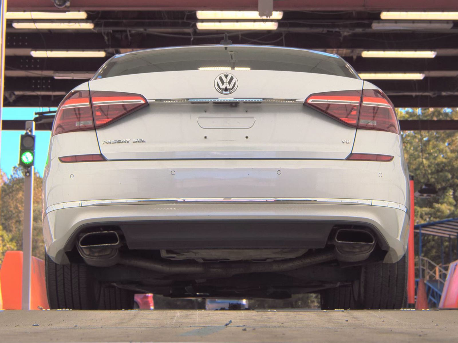 2017 Volkswagen Passat 3.6L SEL Premium FWD