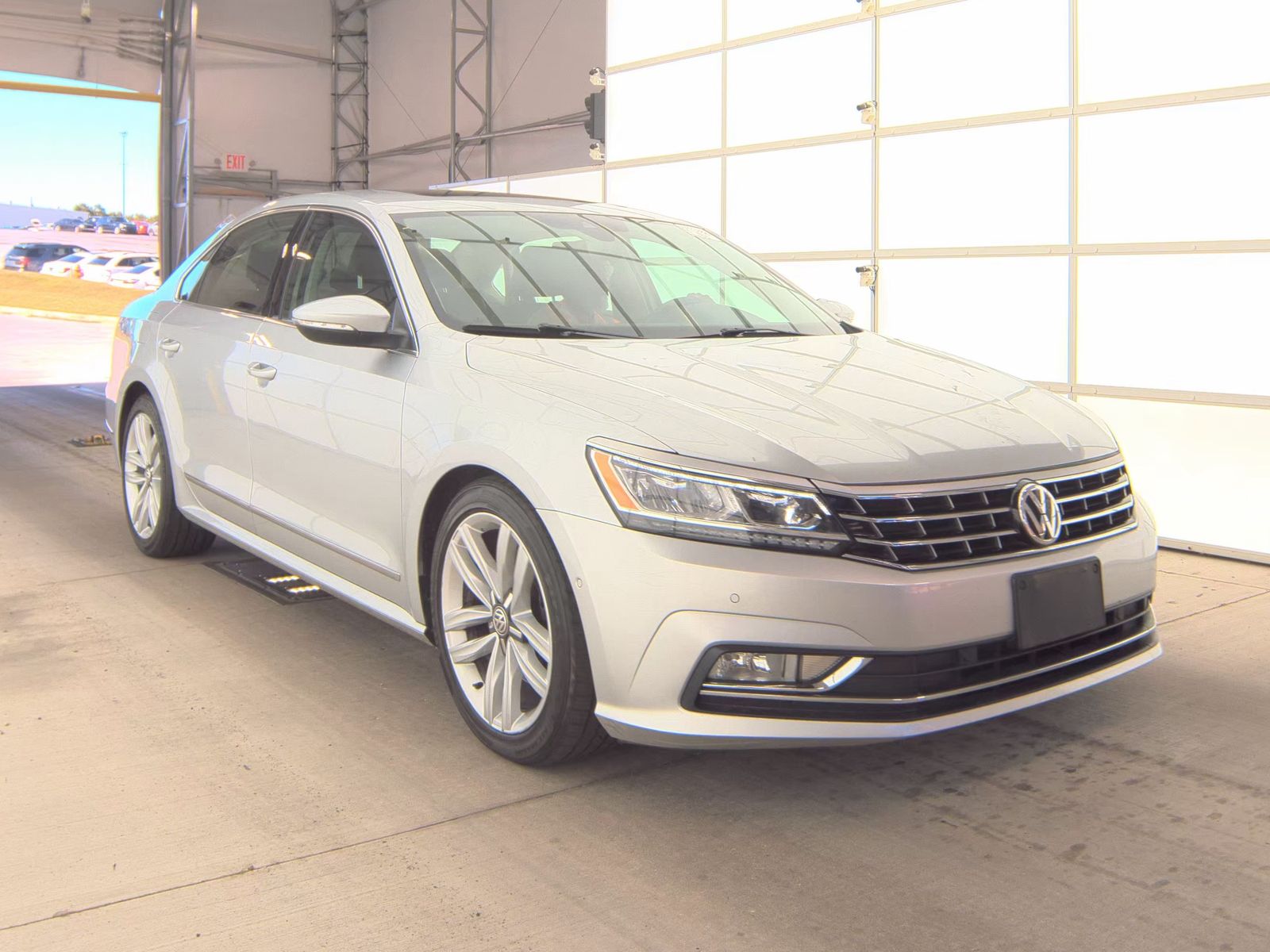 2017 Volkswagen Passat 3.6L SEL Premium FWD