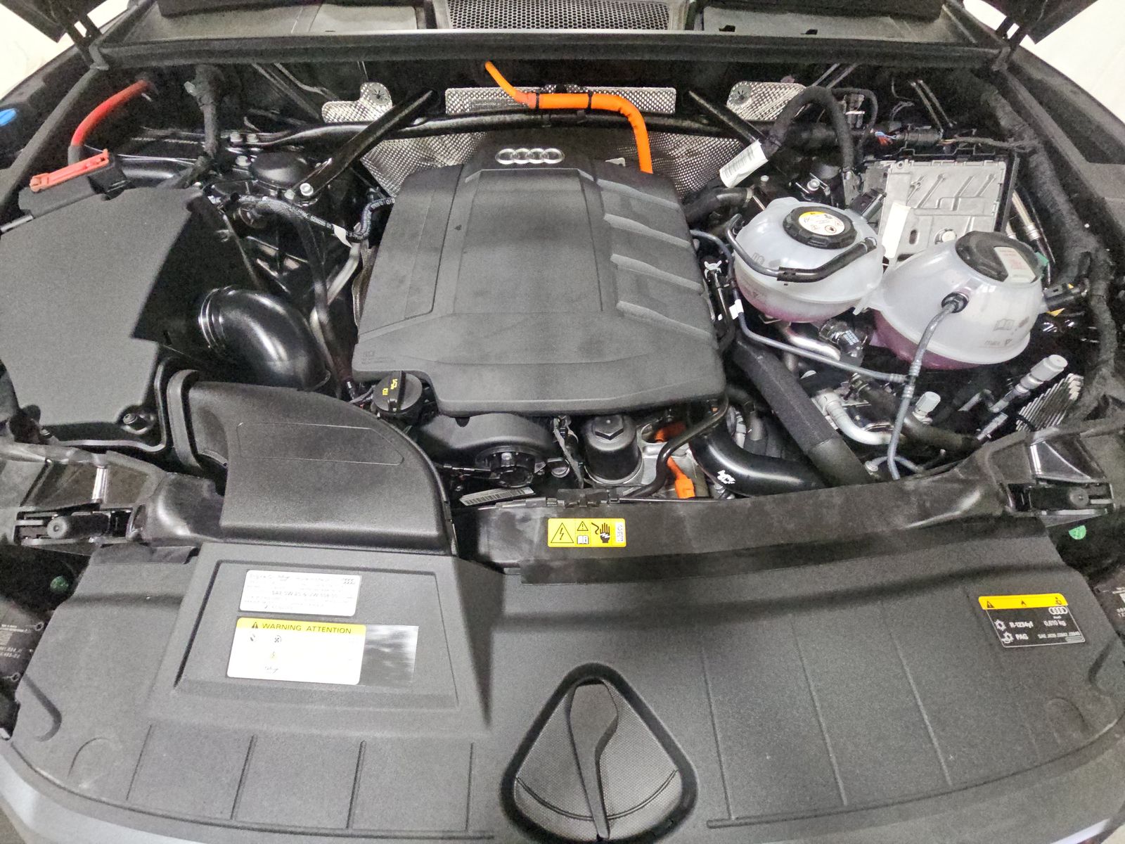 2023 Audi Q5 e Plug-In Hybrid S line Premium Plus AWD